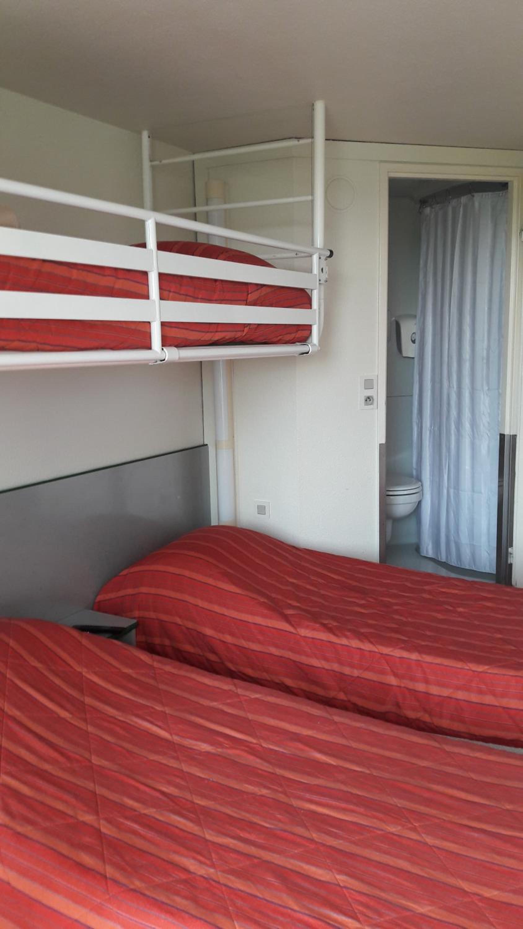 Triple Room - Photo 14