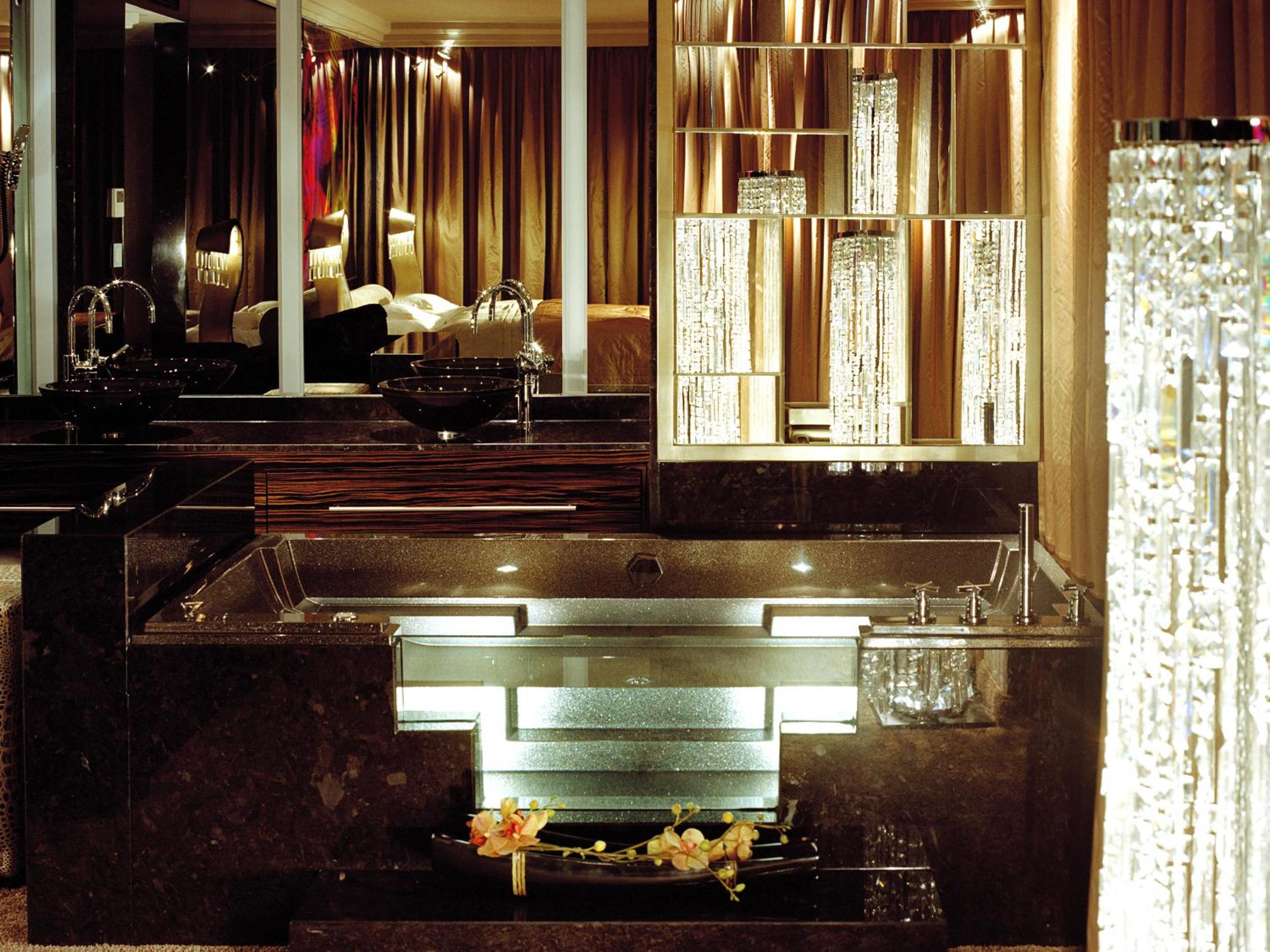 Suite thumbnail 5