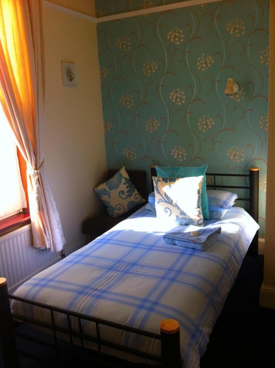 Single Room photo 1