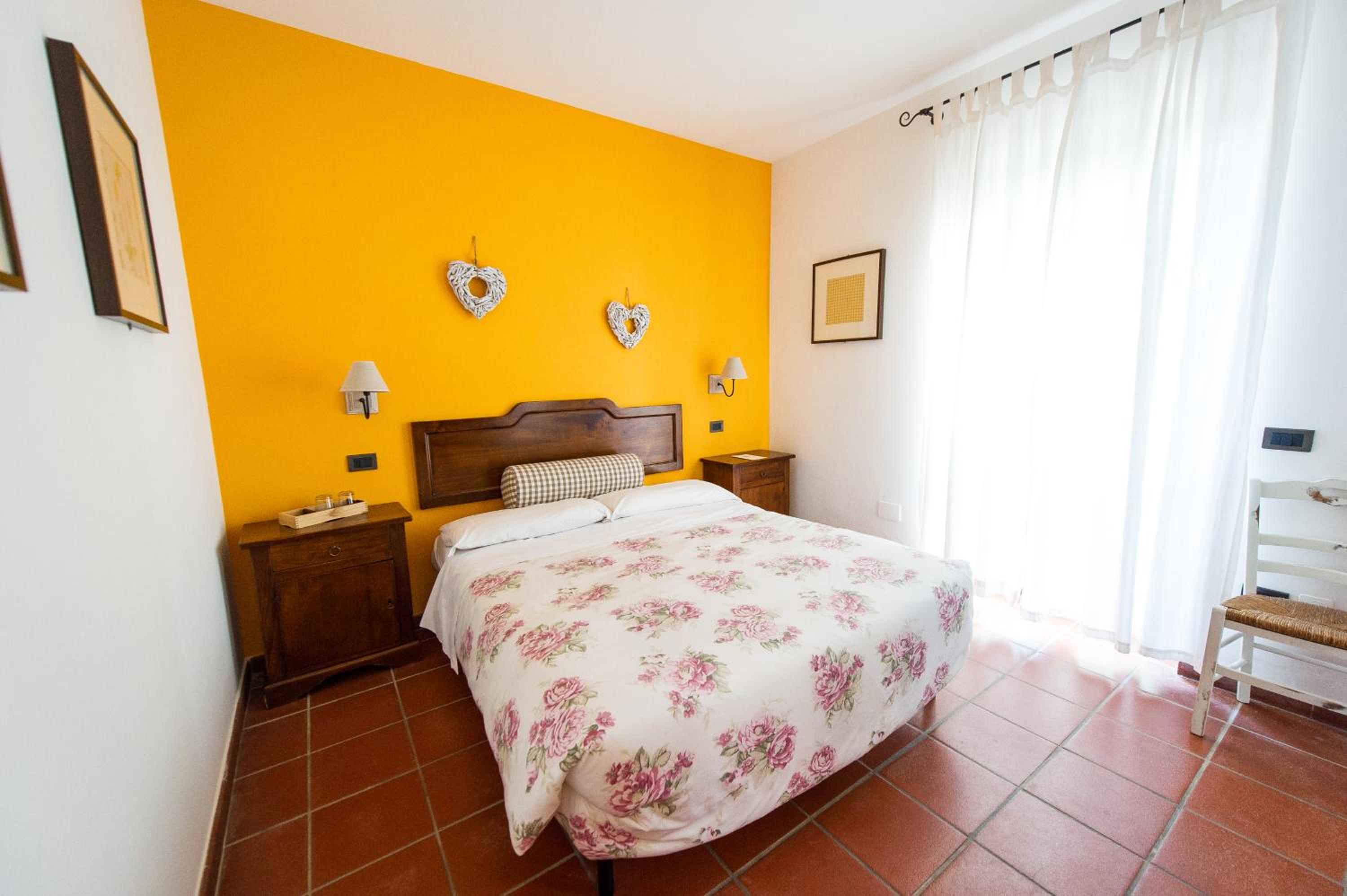 Double Room with Garden View - Photo 5