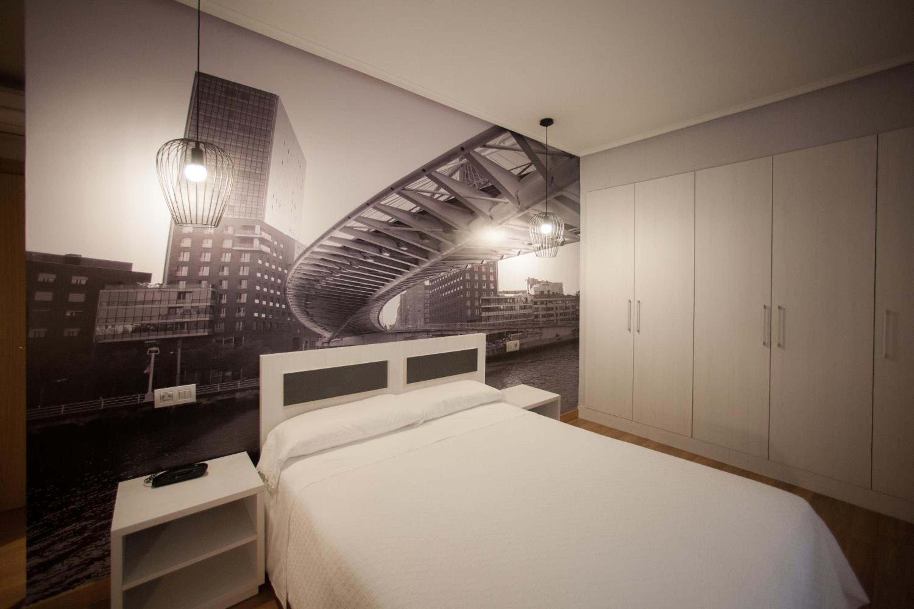 Double or Twin Room - Photo 5