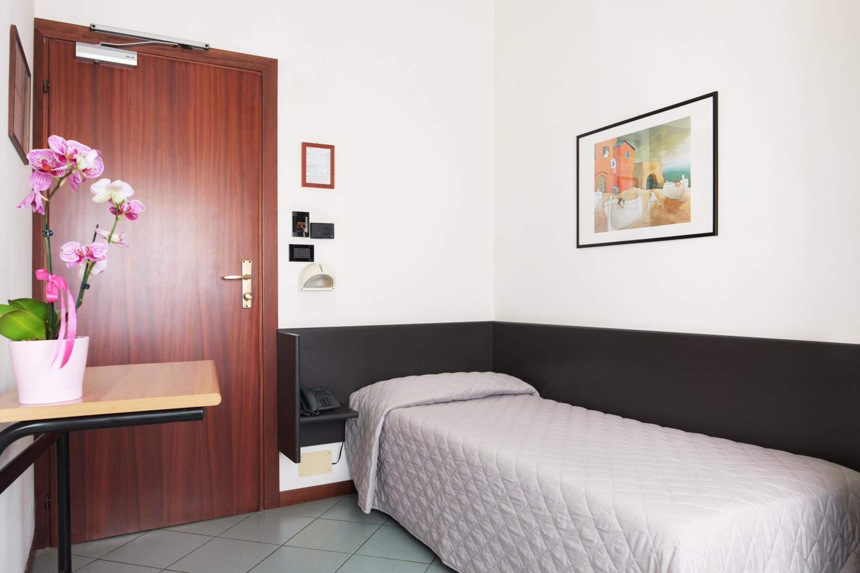 Economy Single Room photo 1