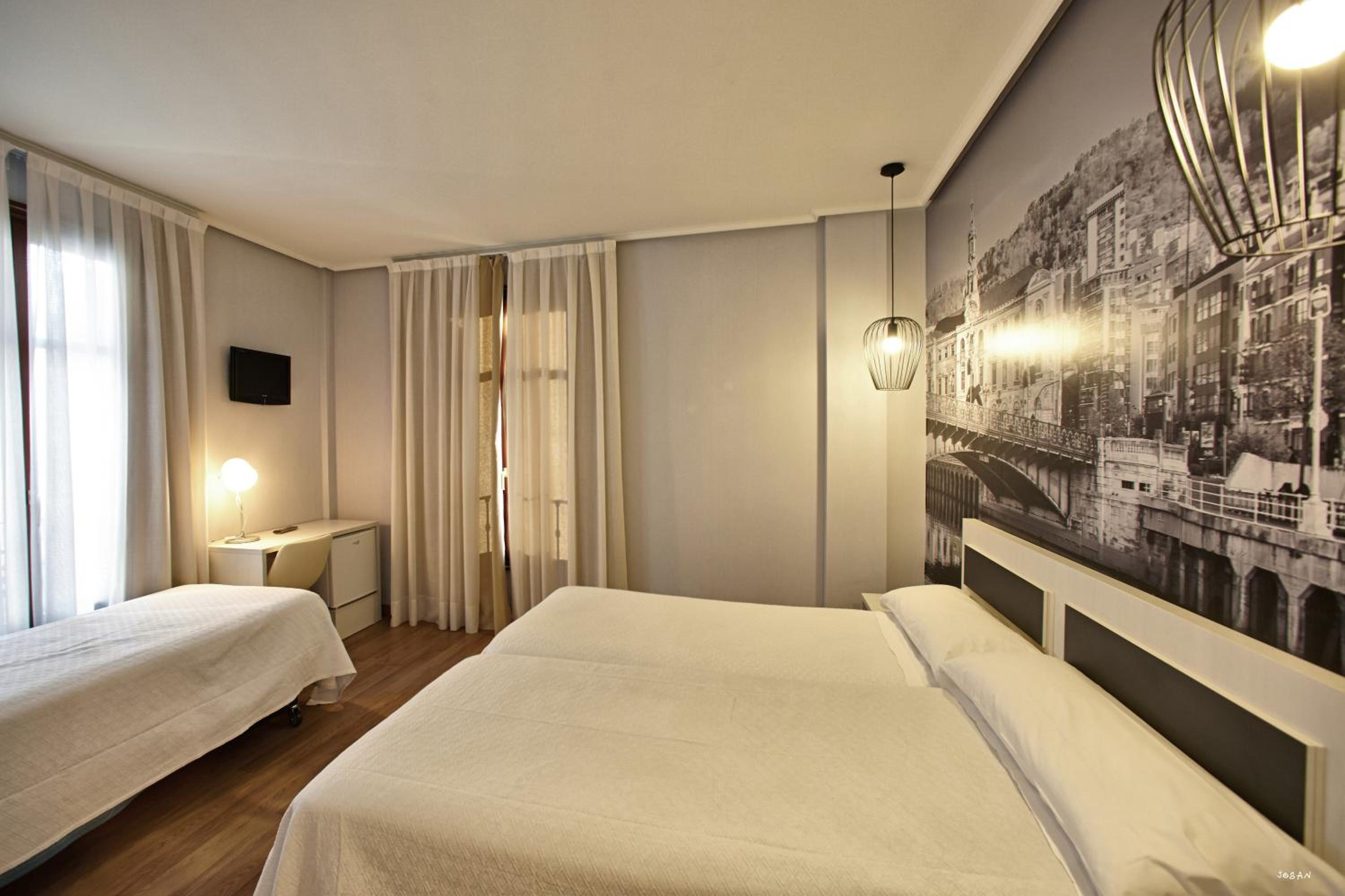 Triple Room - Photo 2