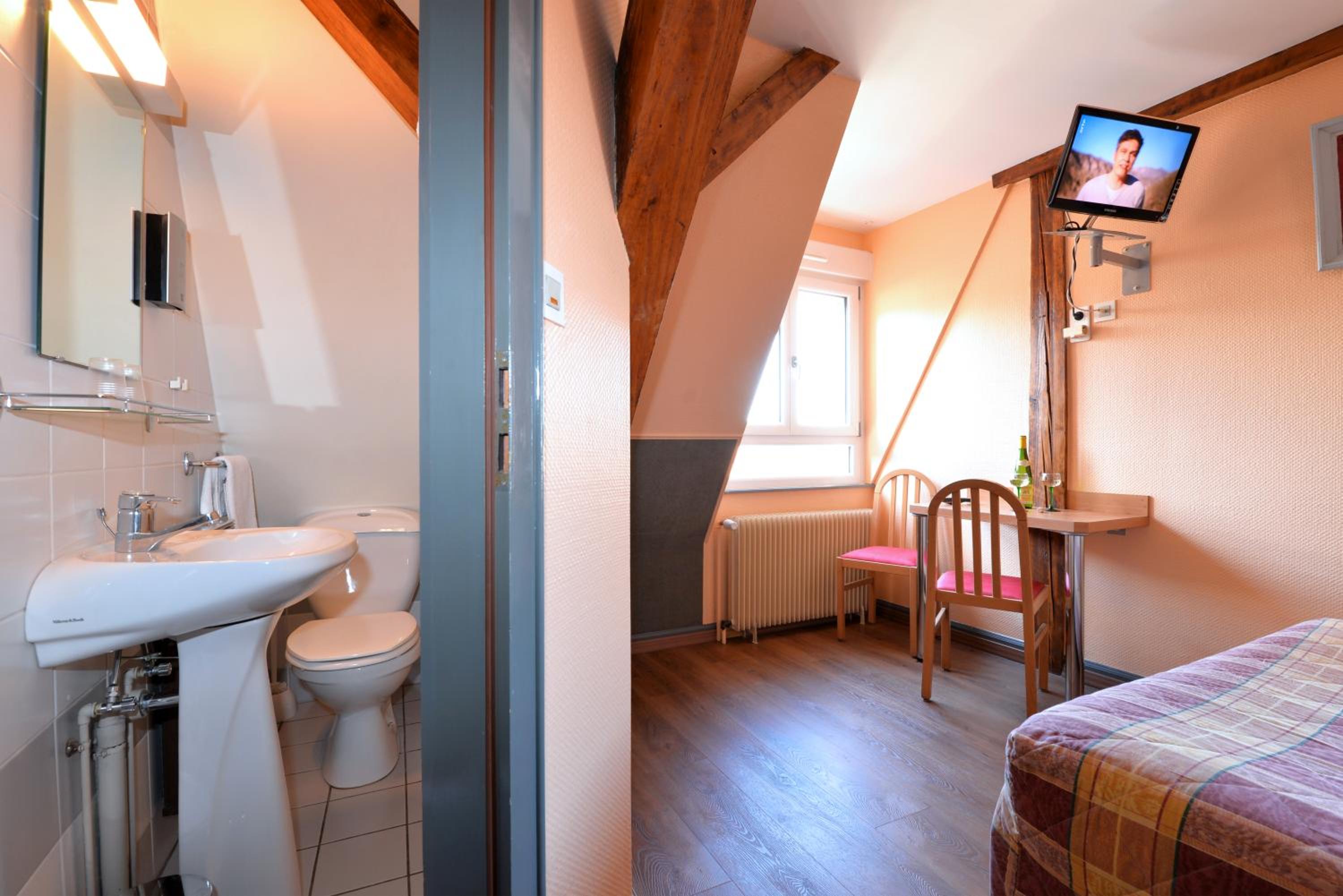 Double Room photo 3