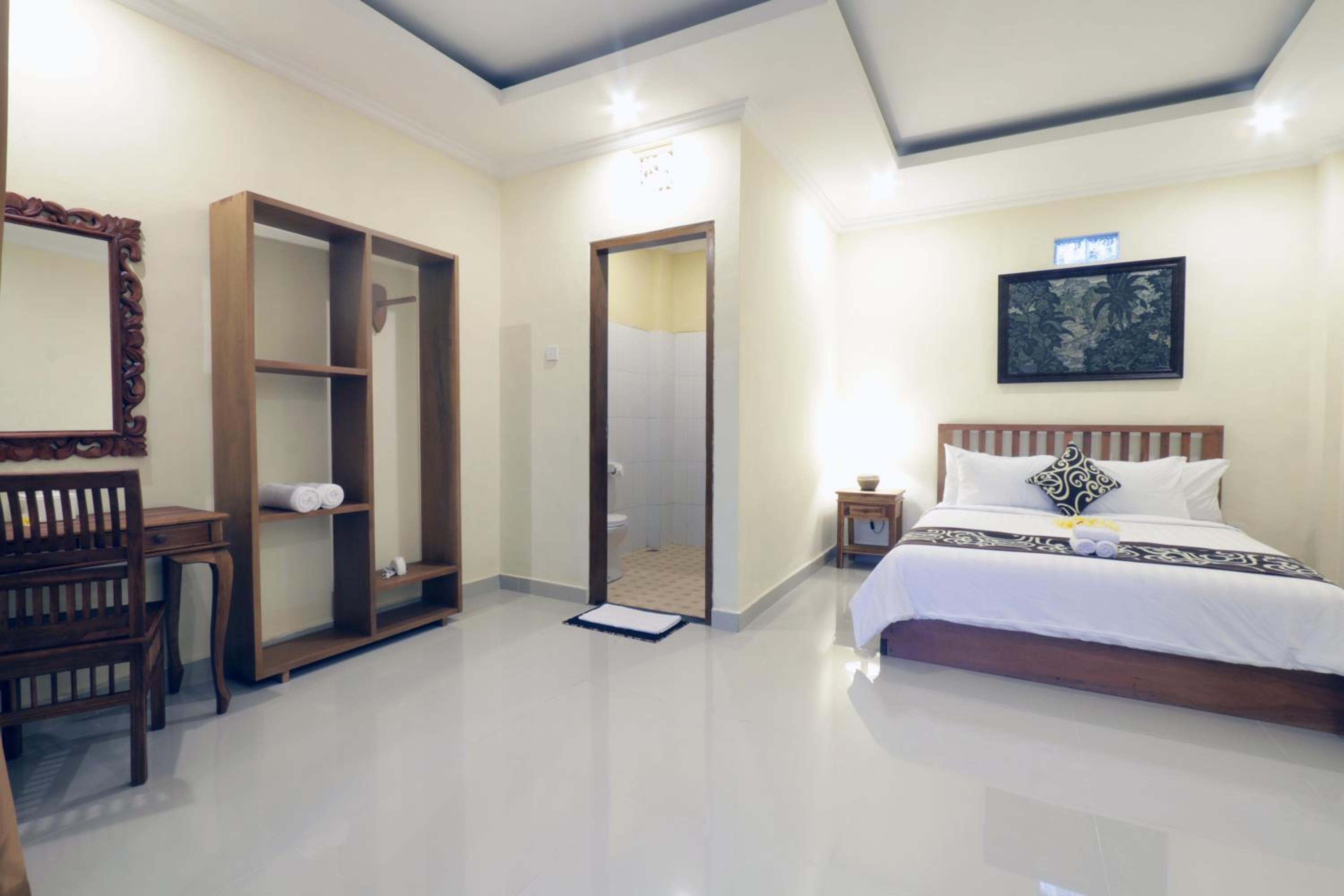 Budget Double Room - Photo 5