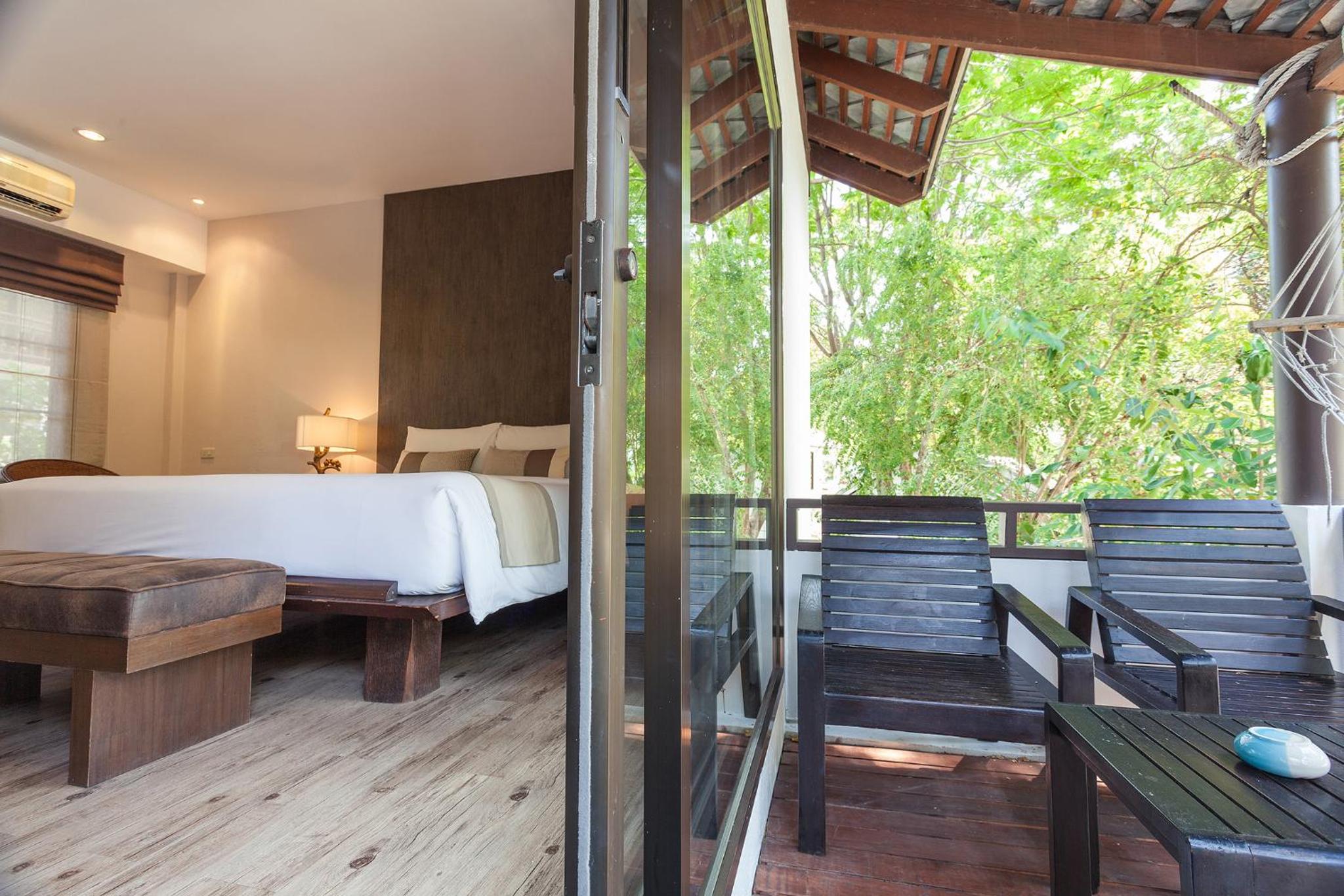 Deluxe Double or Twin Room photo 3