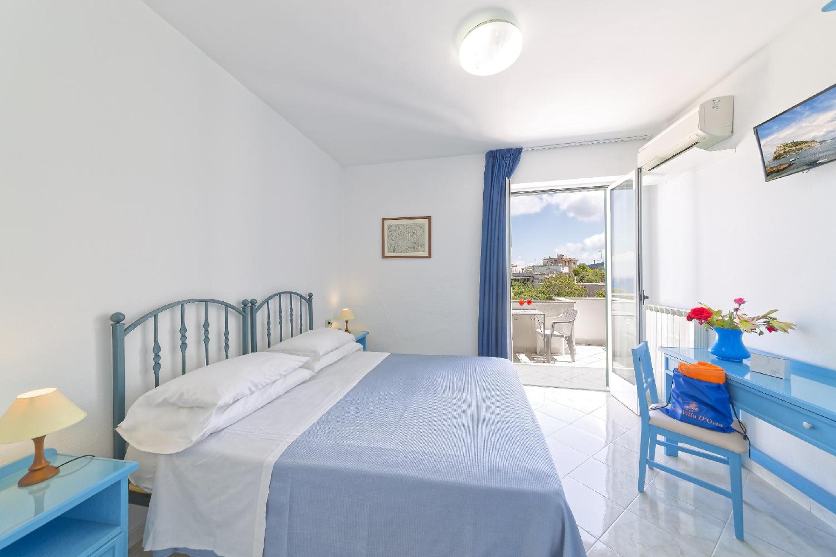Triple Room with Sea View