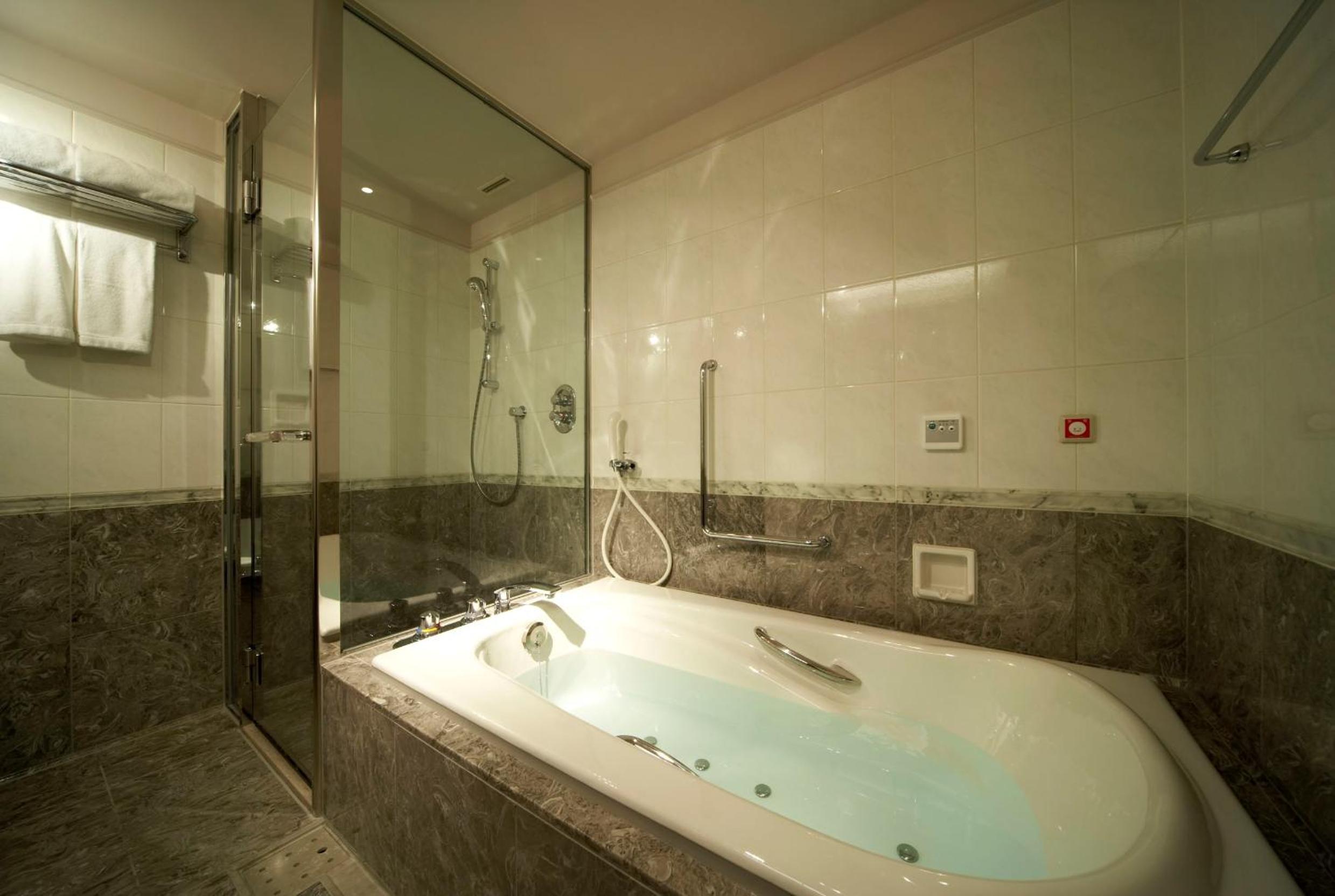 Standard Twin Room - Non-Smoking - Photo 4