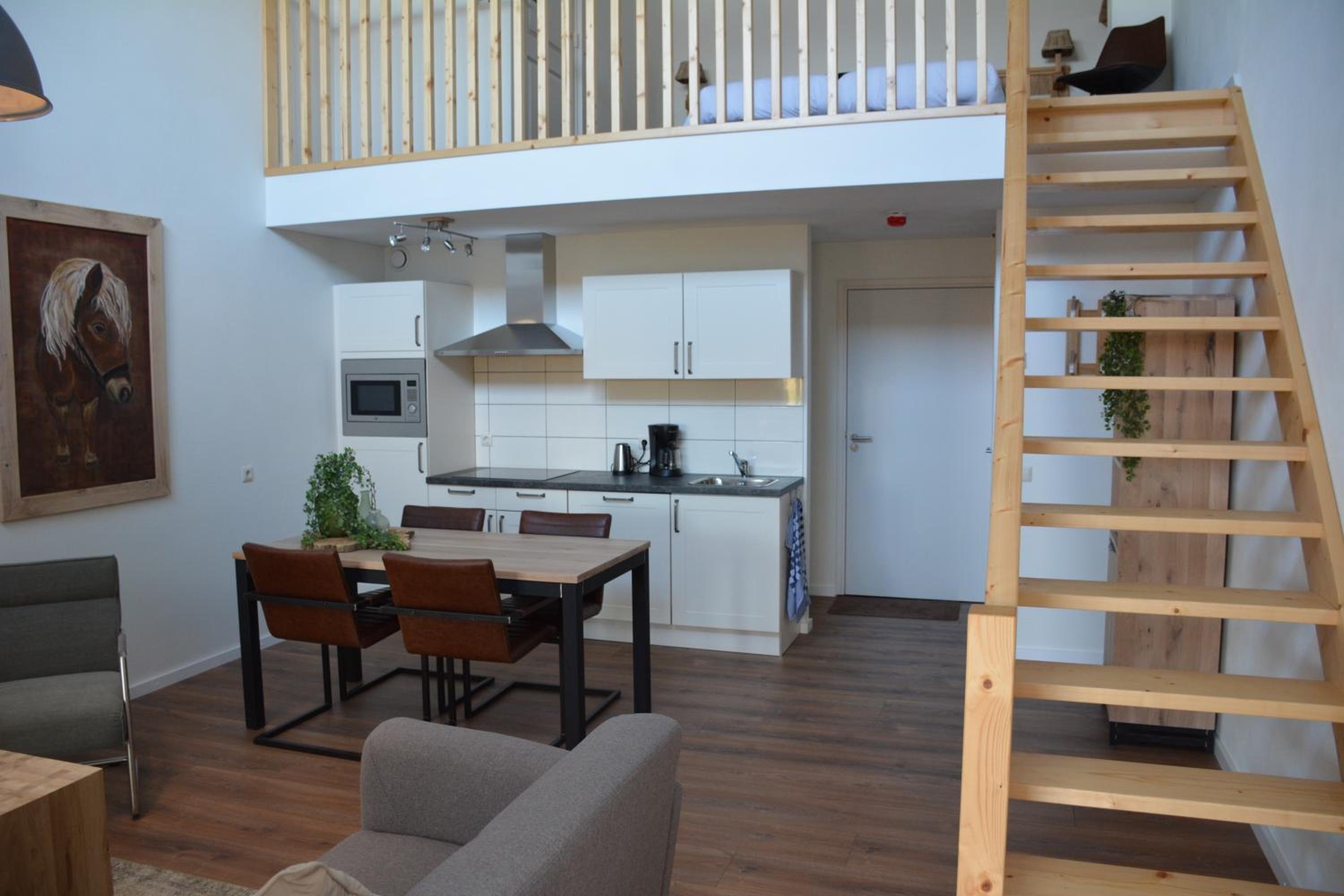 One-Bedroom Apartment - Photo 5