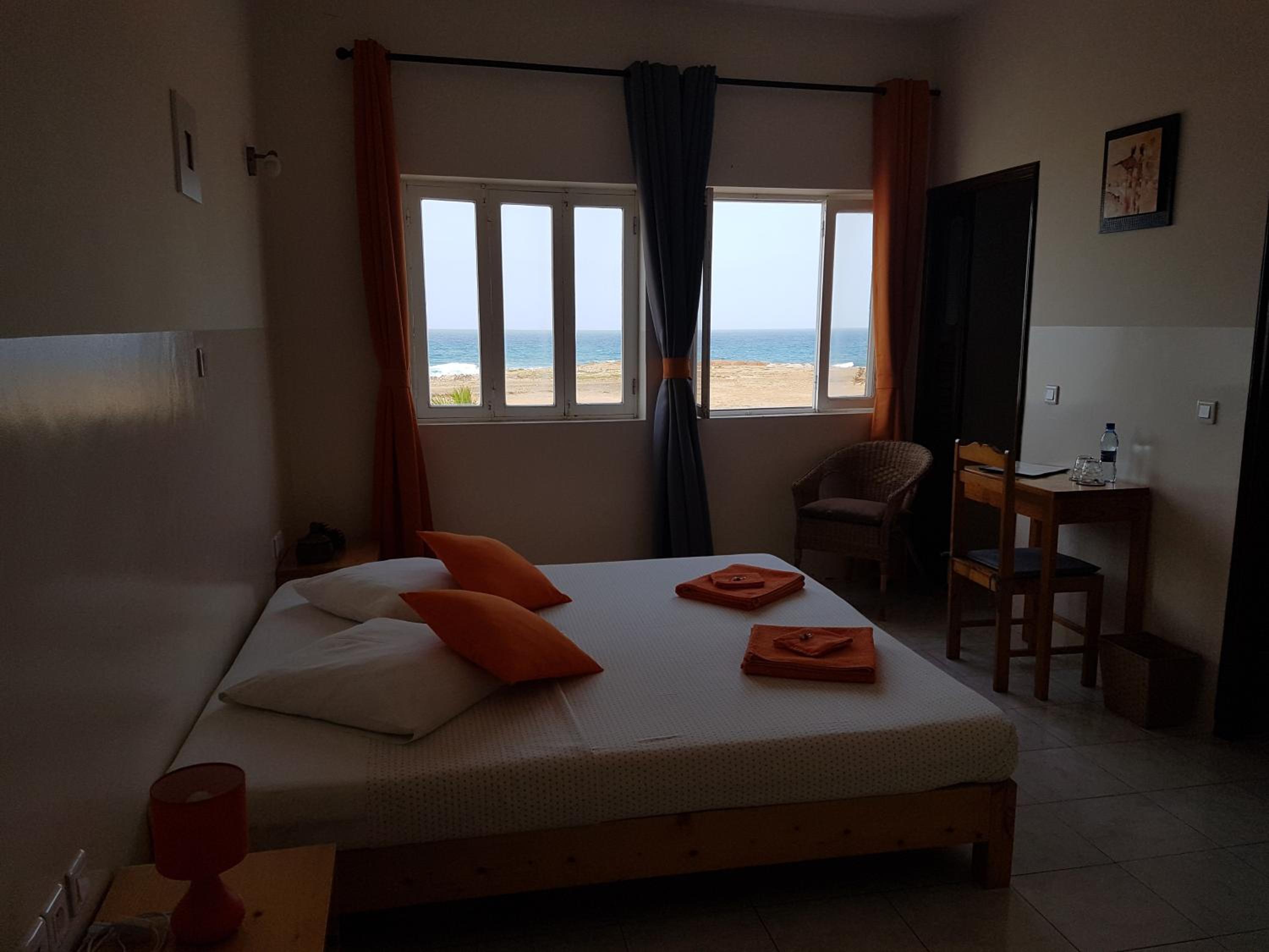 Double or Twin Room with Sea View photo 3