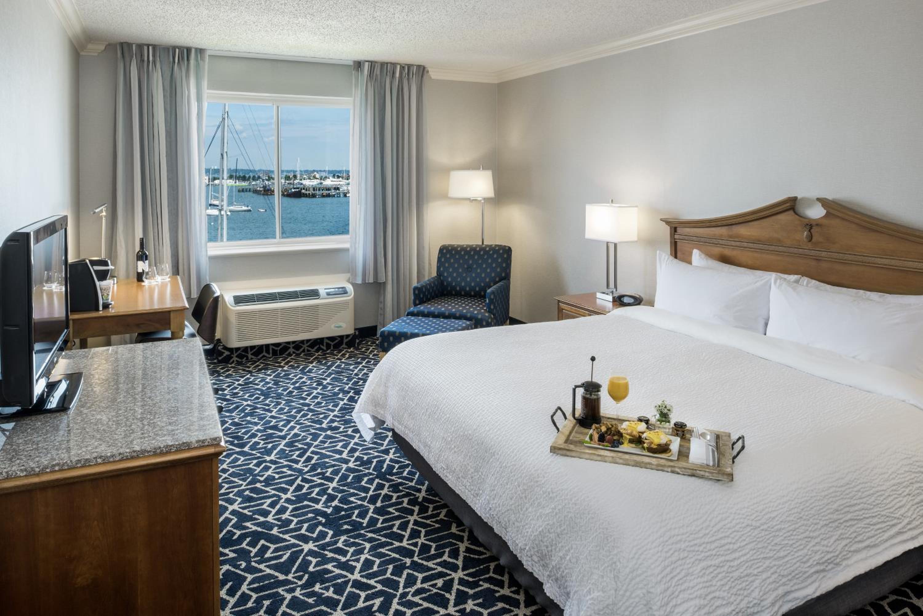 King Room with Harbor View - Photo 1