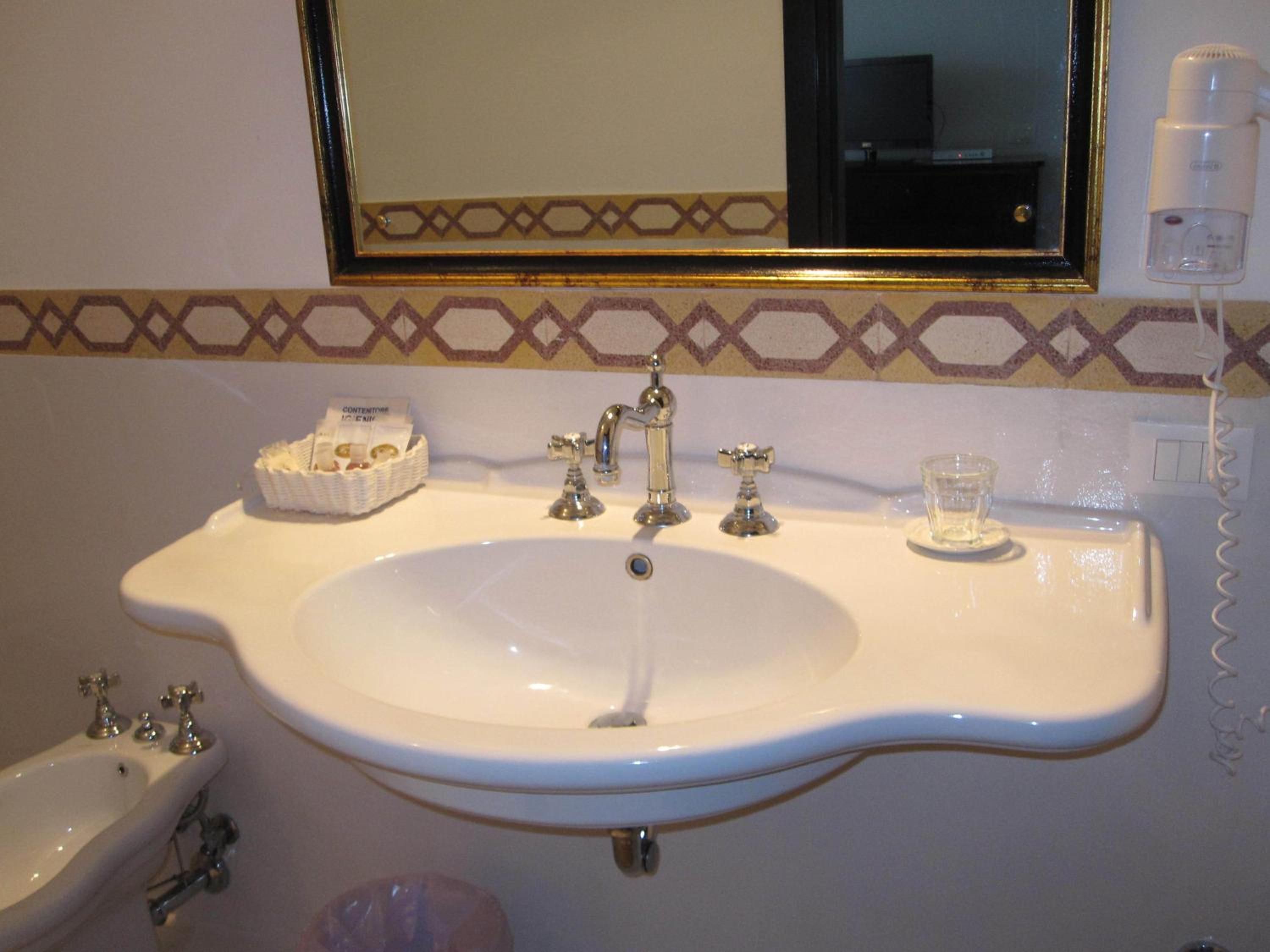 Superior Double Room with Terrace and Sea view  photo 2