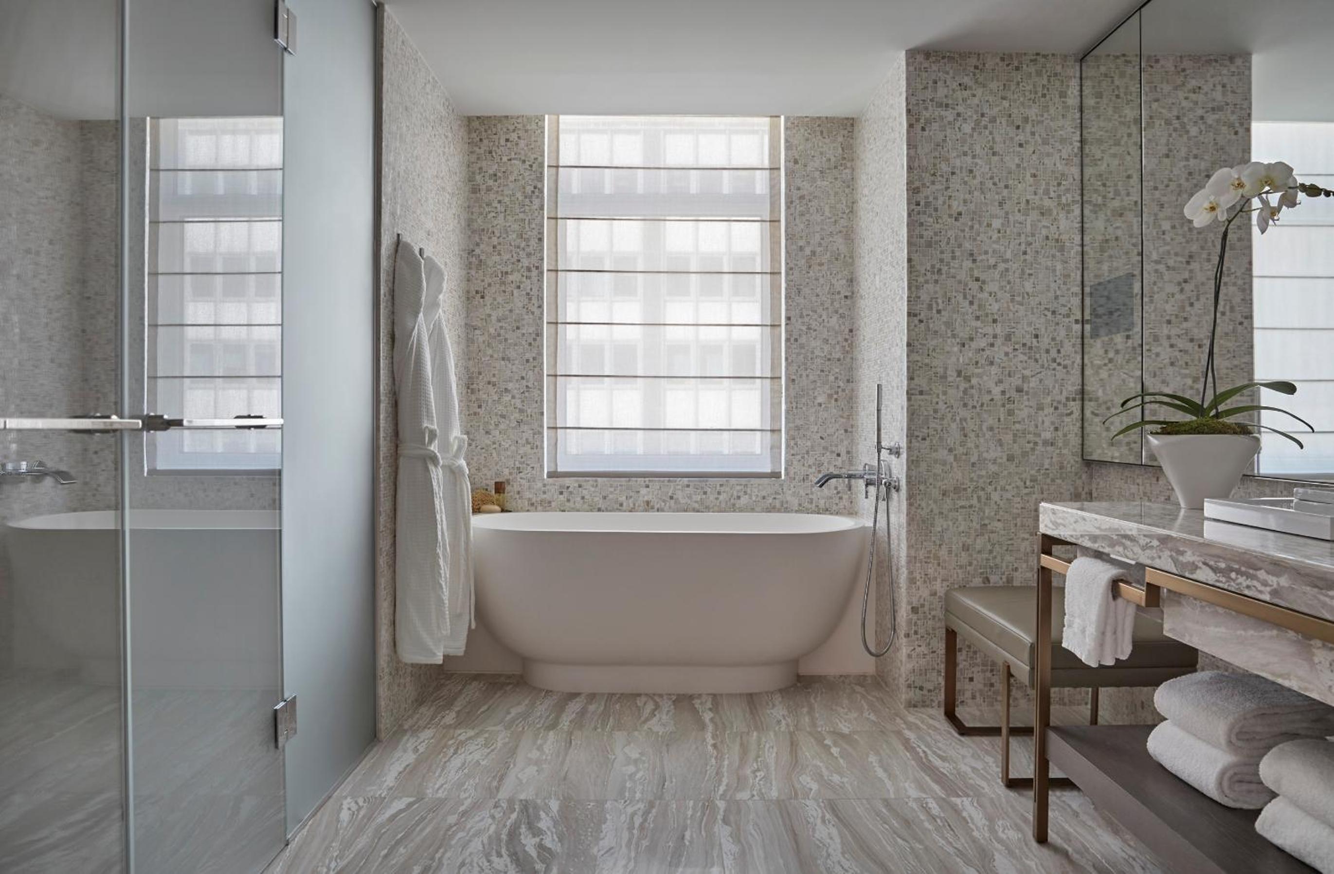 Brooklyn Room with King Bed thumbnail 6