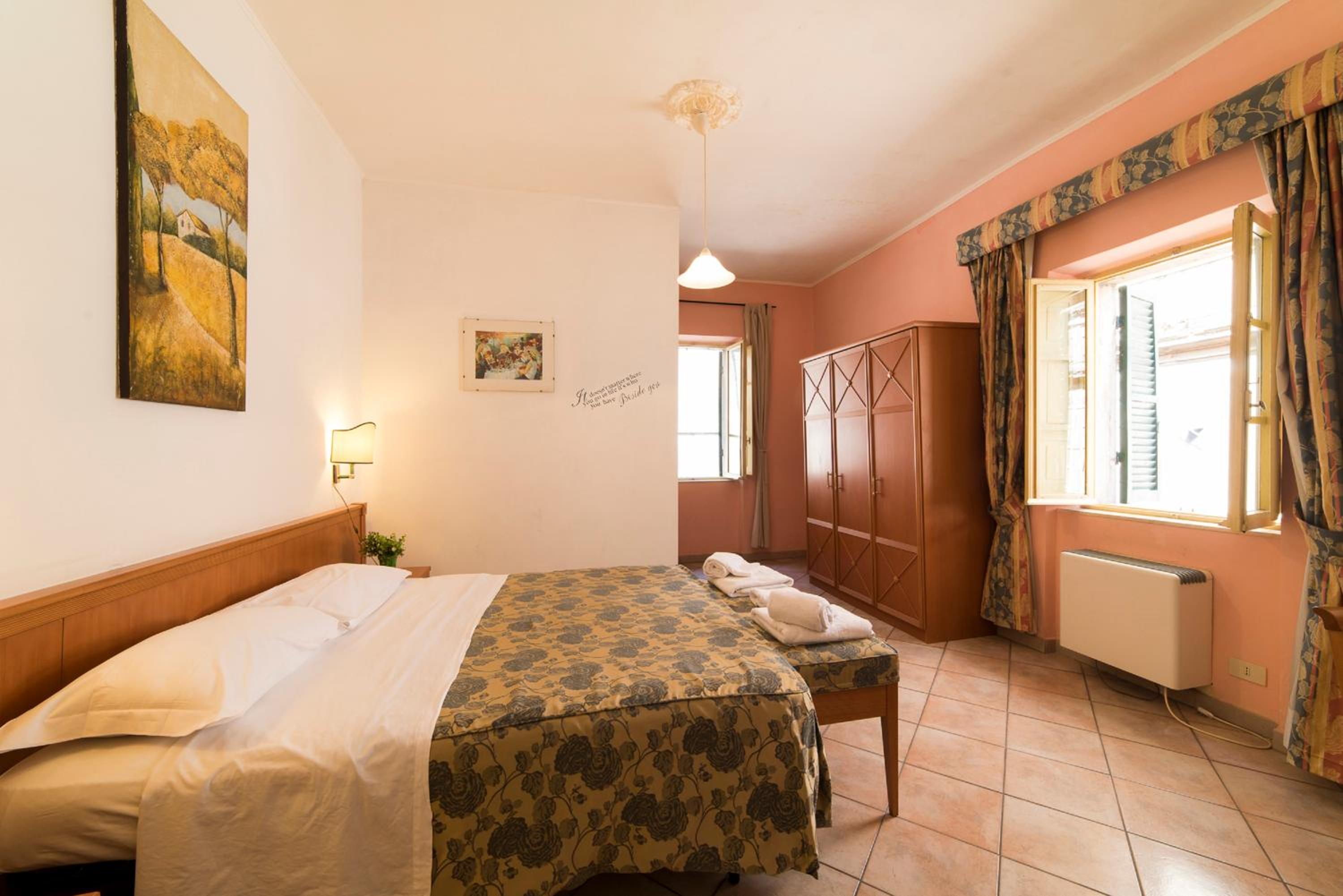 Double Room (Via Teobaldi, 2) - Photo 4