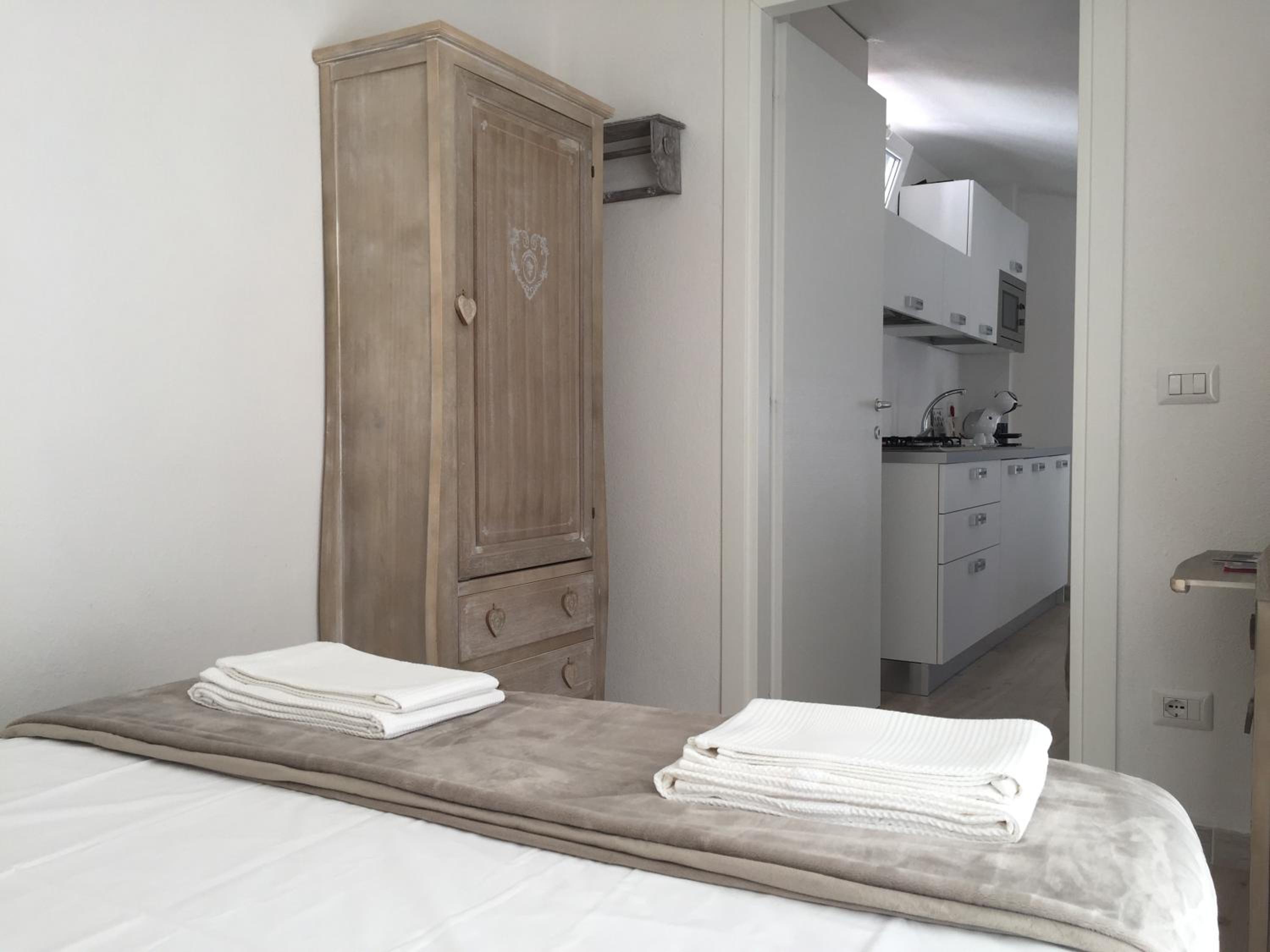 Family Room with Bathroom - Photo 8