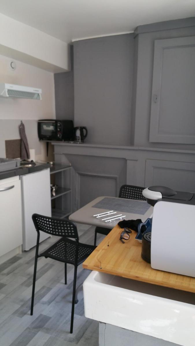 Studio - Photo 3