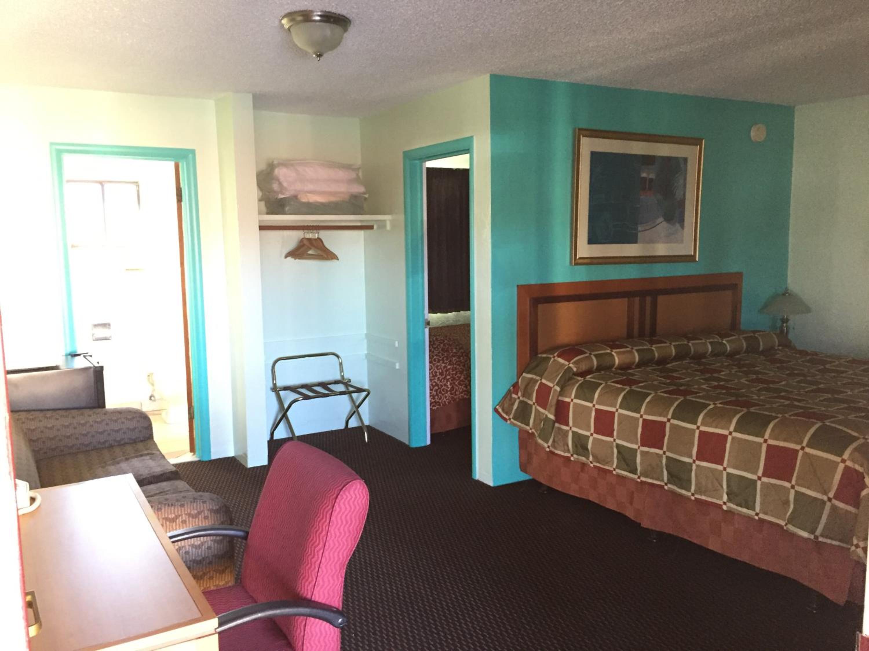 Family Two-Bedroom Suite - Photo 1