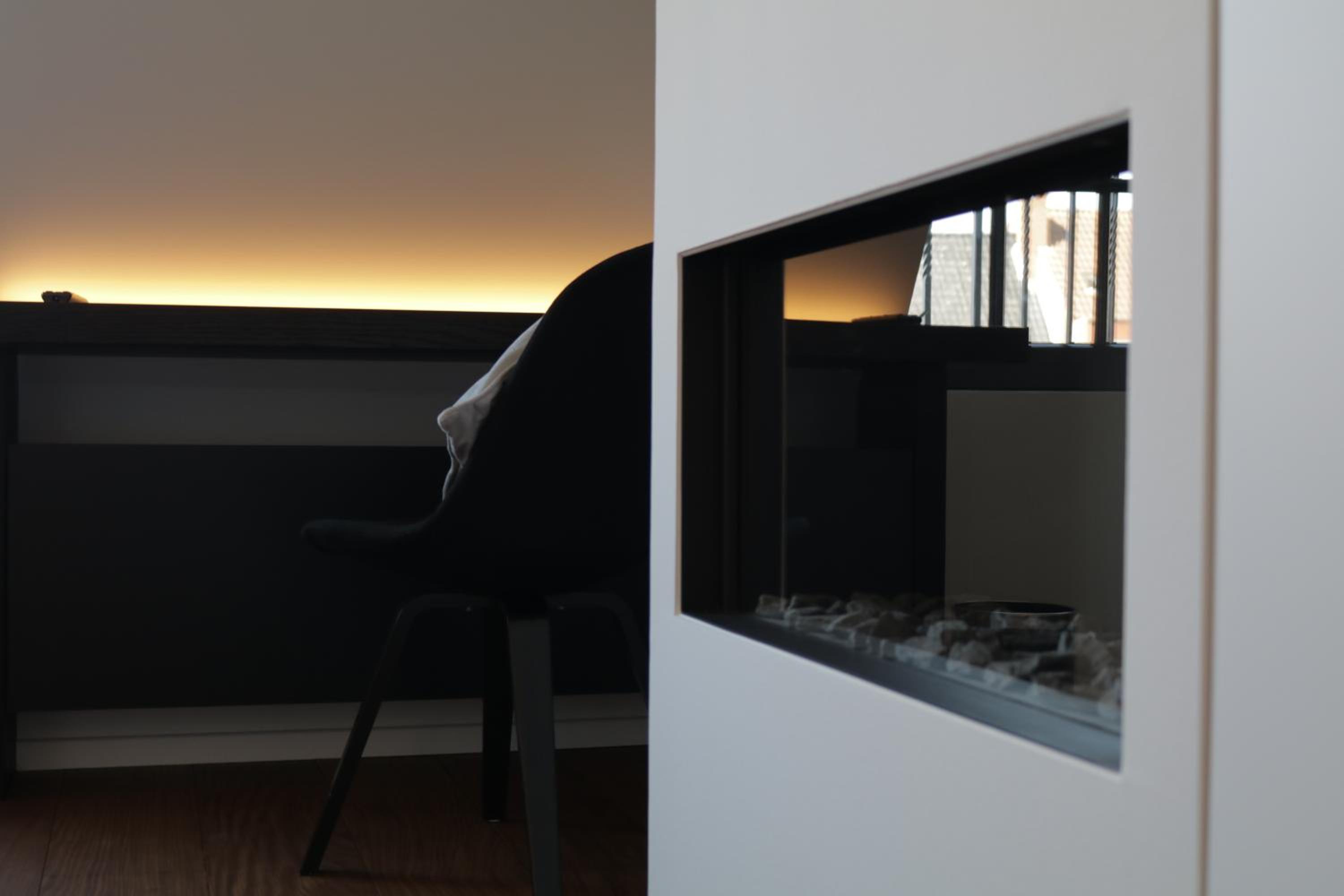 Suite 1 King Bed