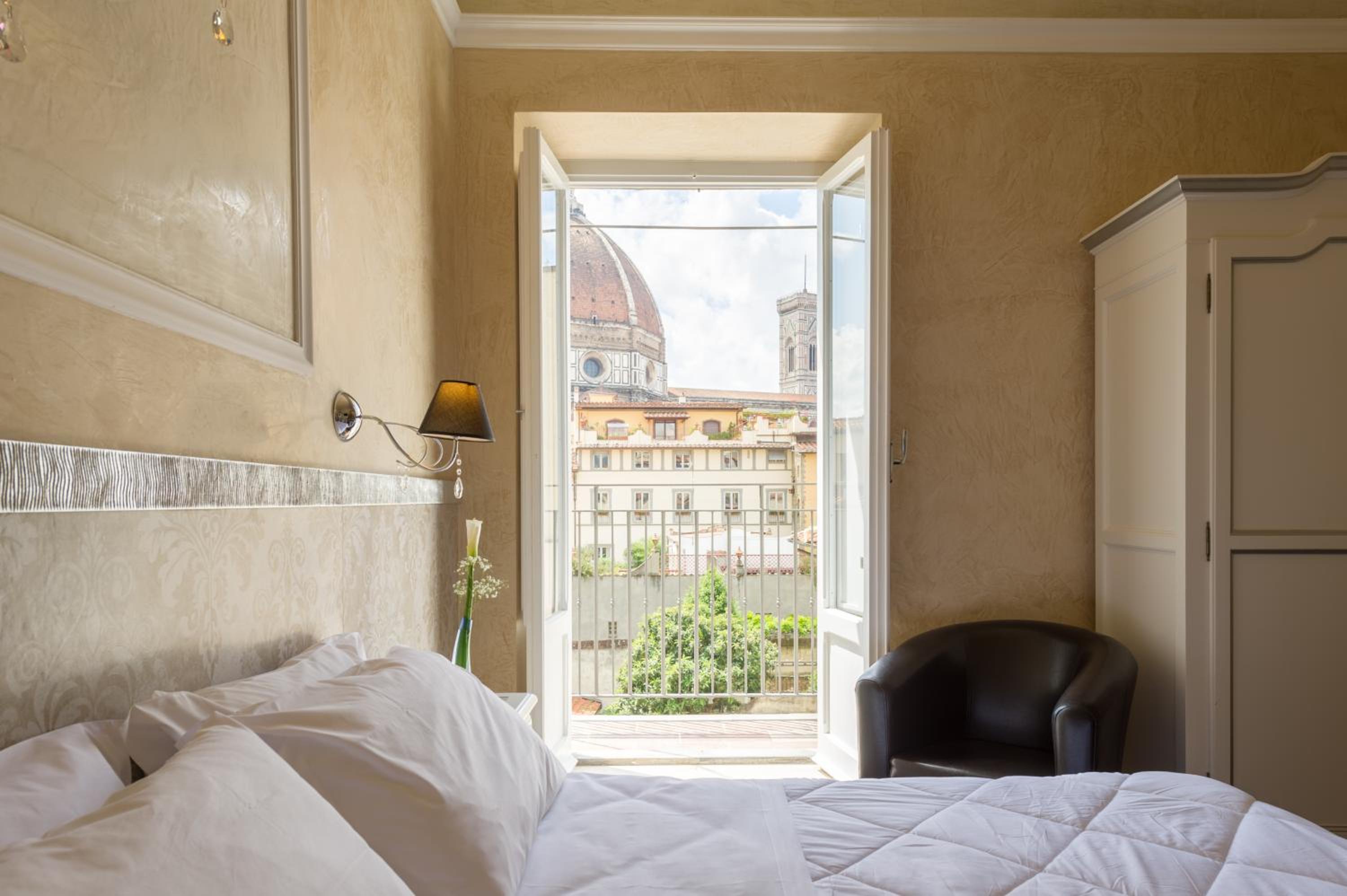 Double or Twin Room photo 3