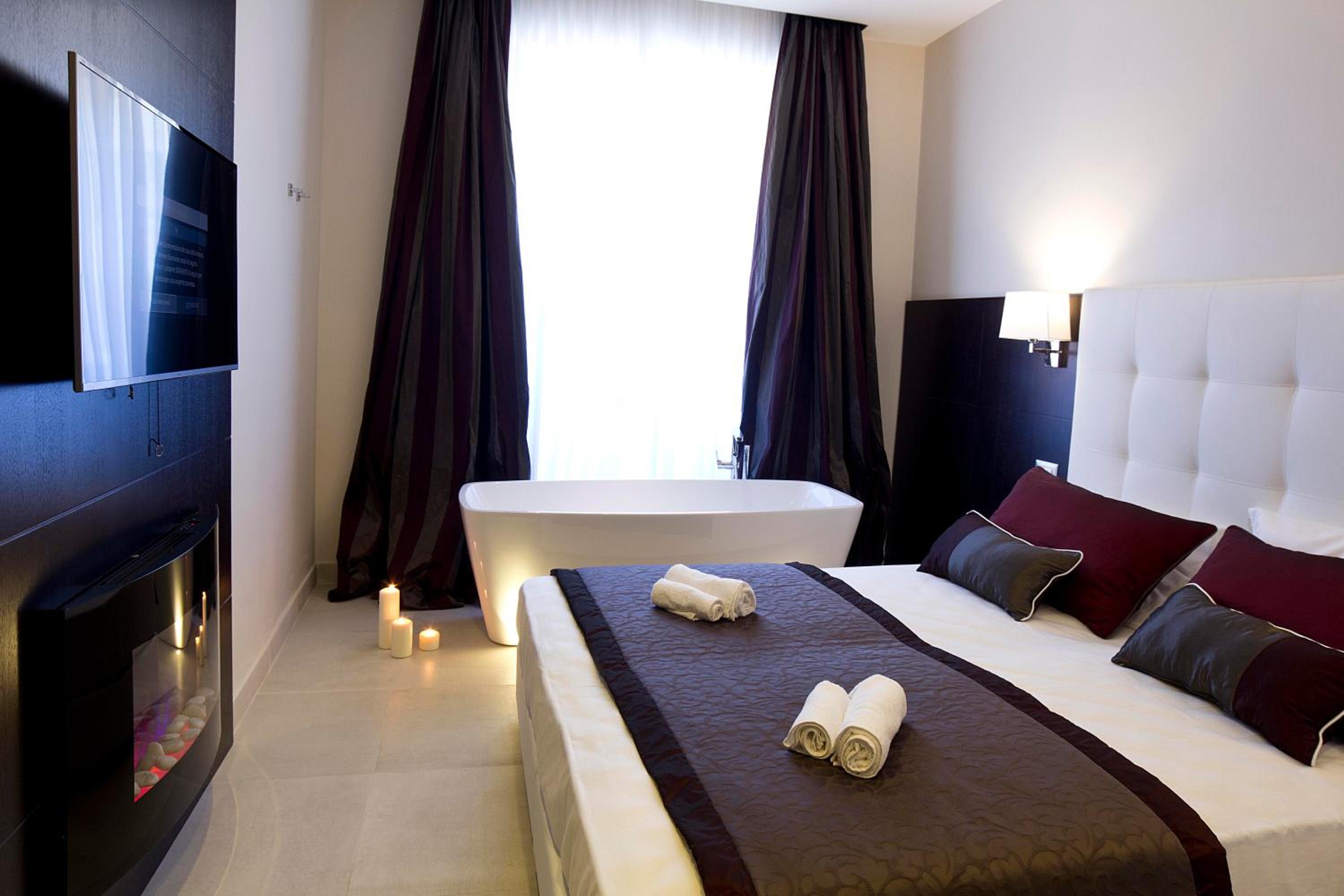 Double or Twin Room photo 3