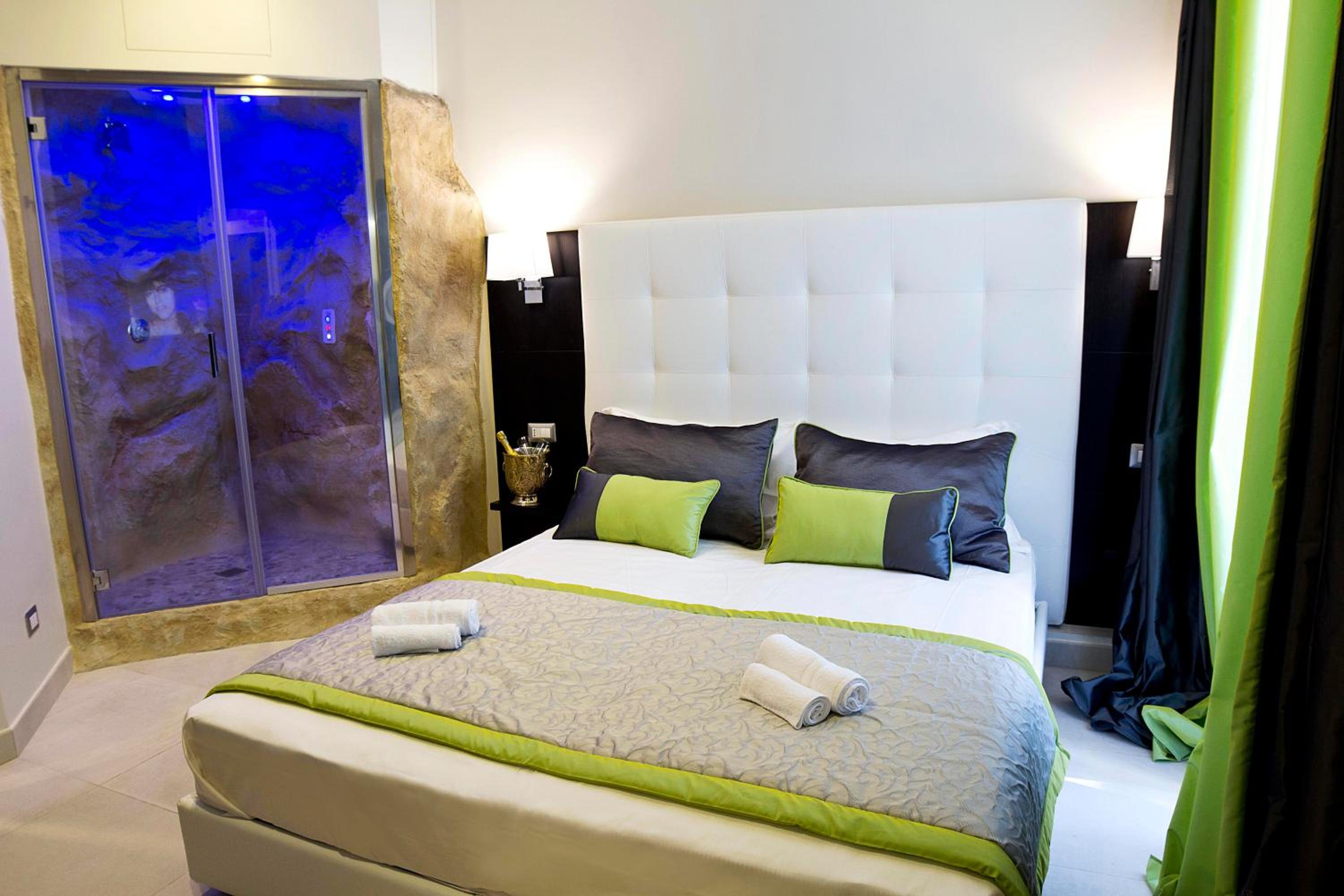 Double or Twin Room photo 3