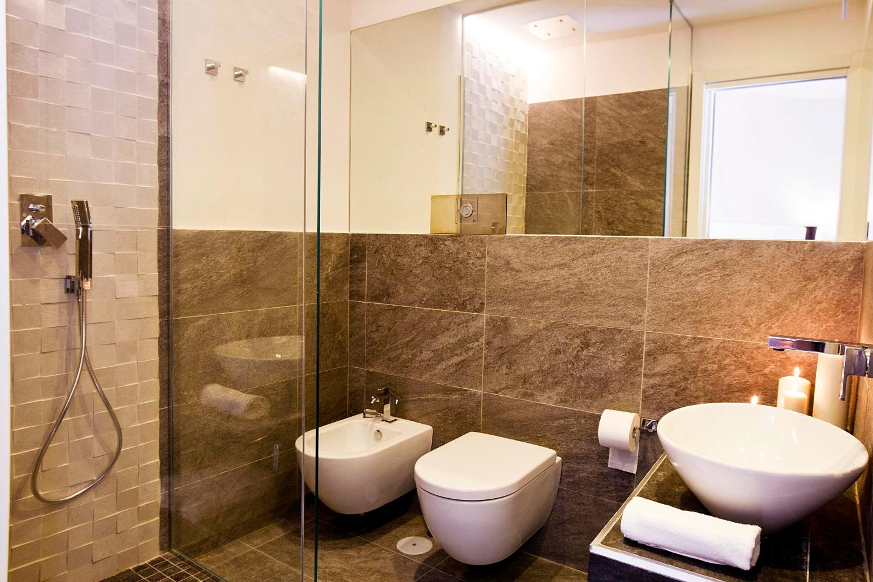 Junior Suite with Hot Tub photo 3