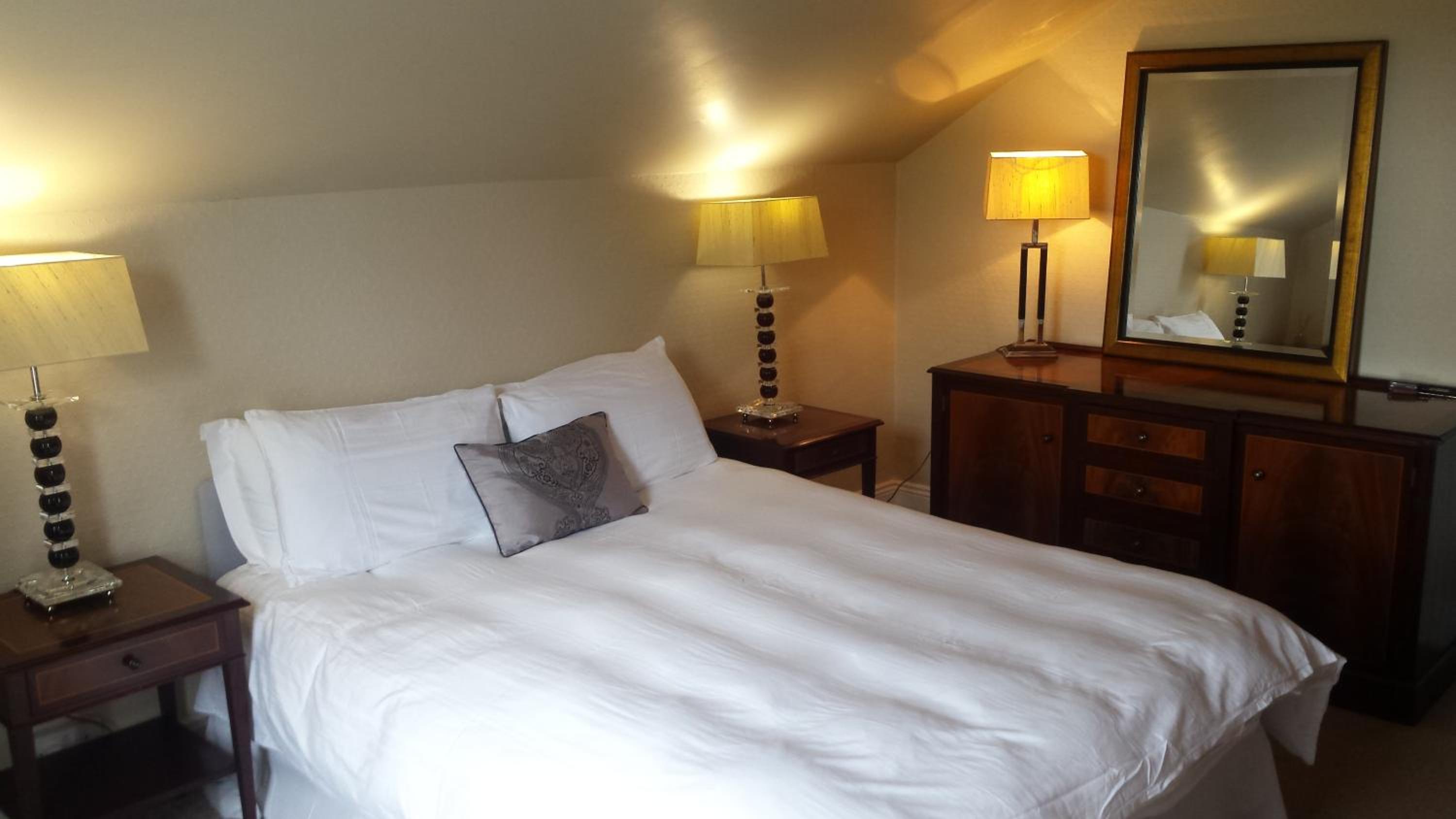 Deluxe Double Room (2nd Floor) photo 2