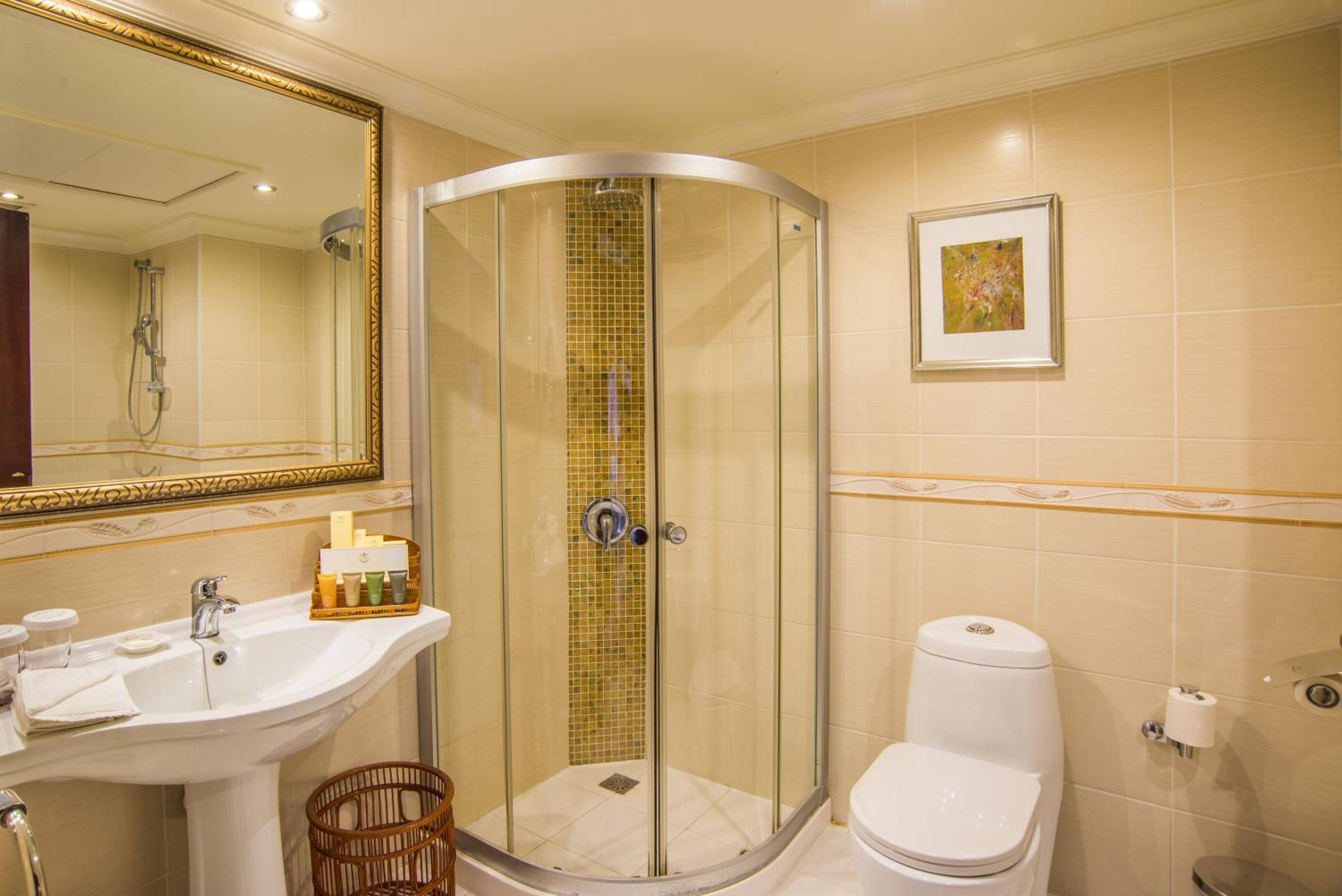 Superior Deluxe Double Room with Partial Sea View - Photo 2