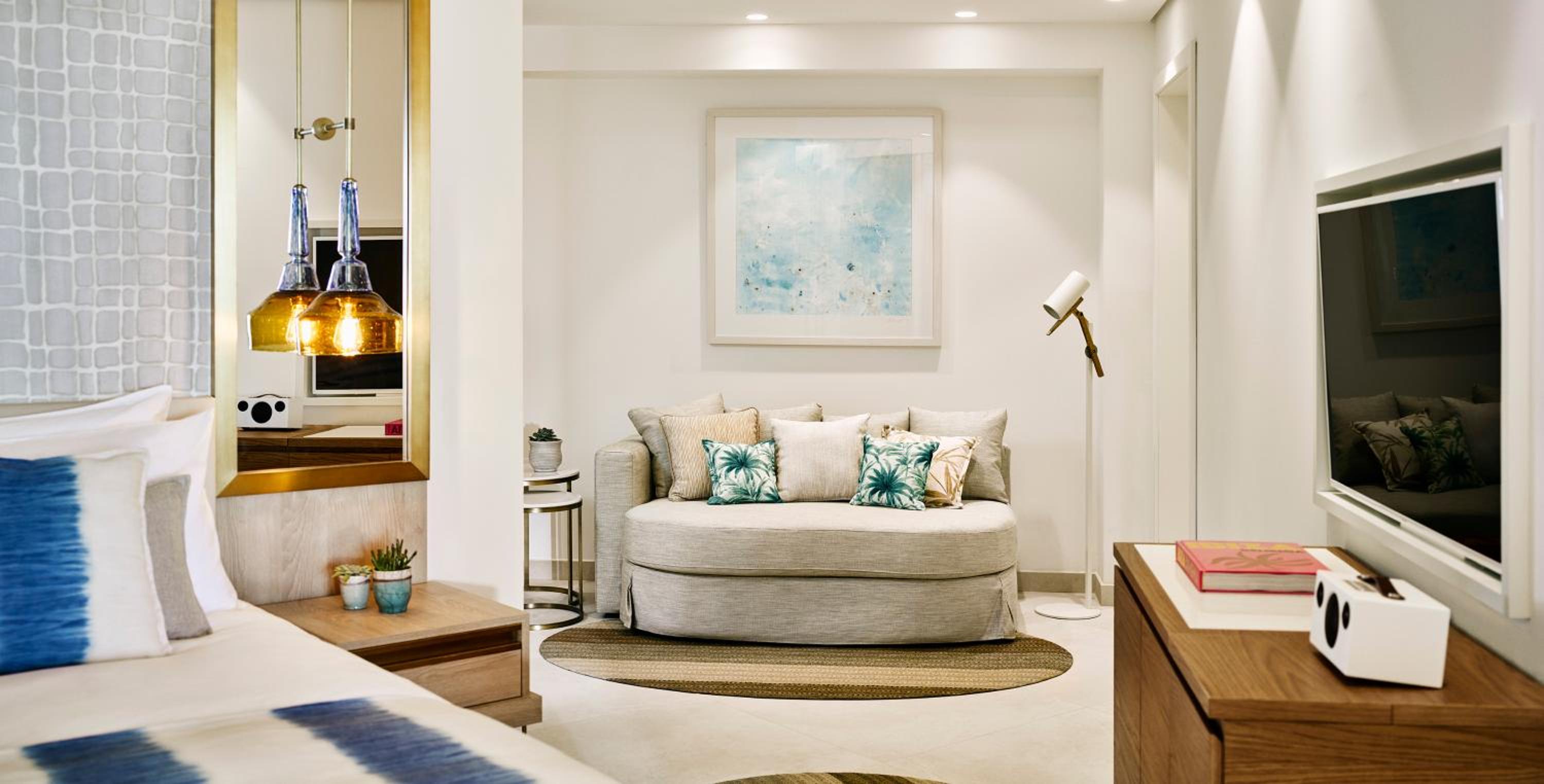 One Bedroom Suite with Sea View