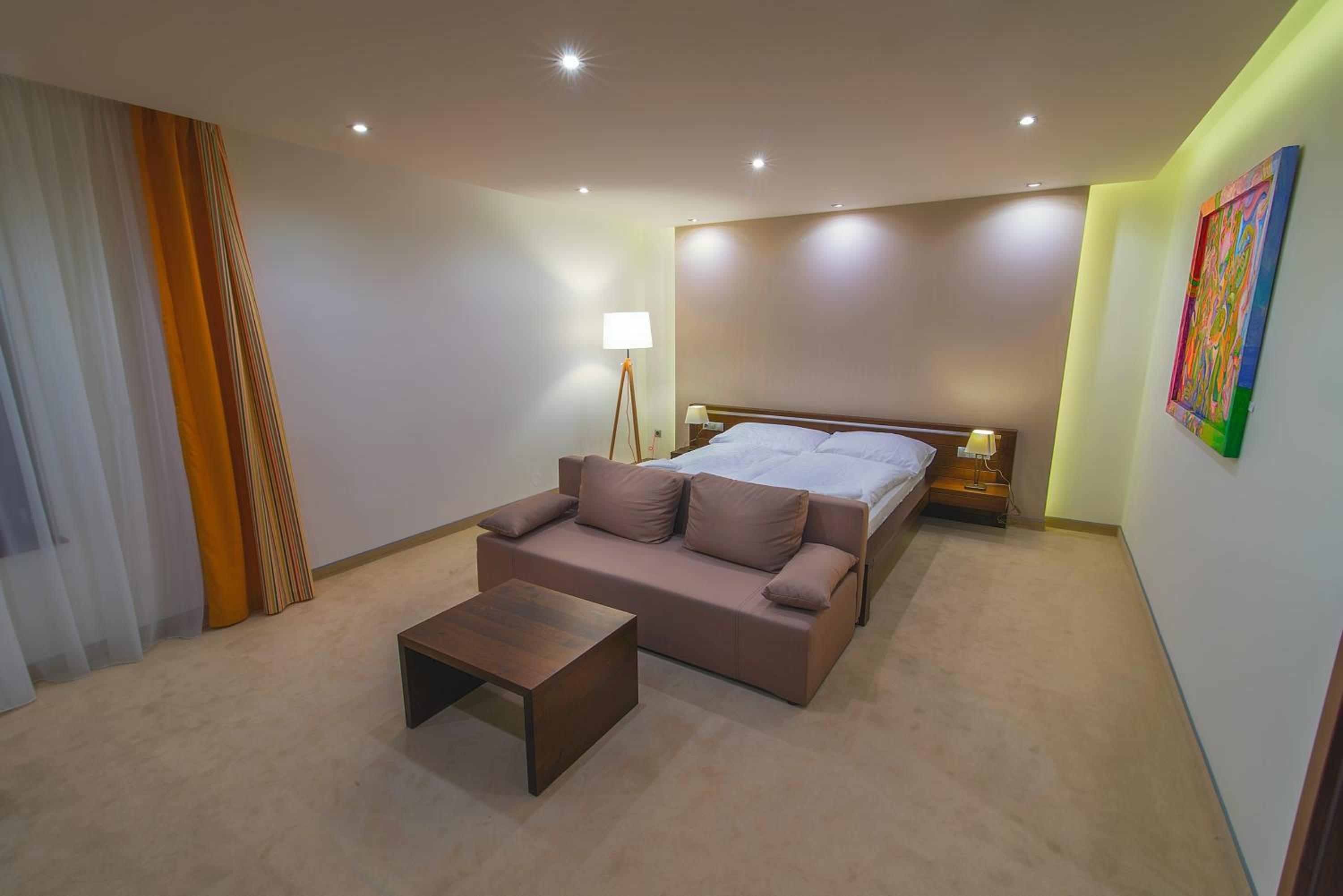 Double Room - Photo 6