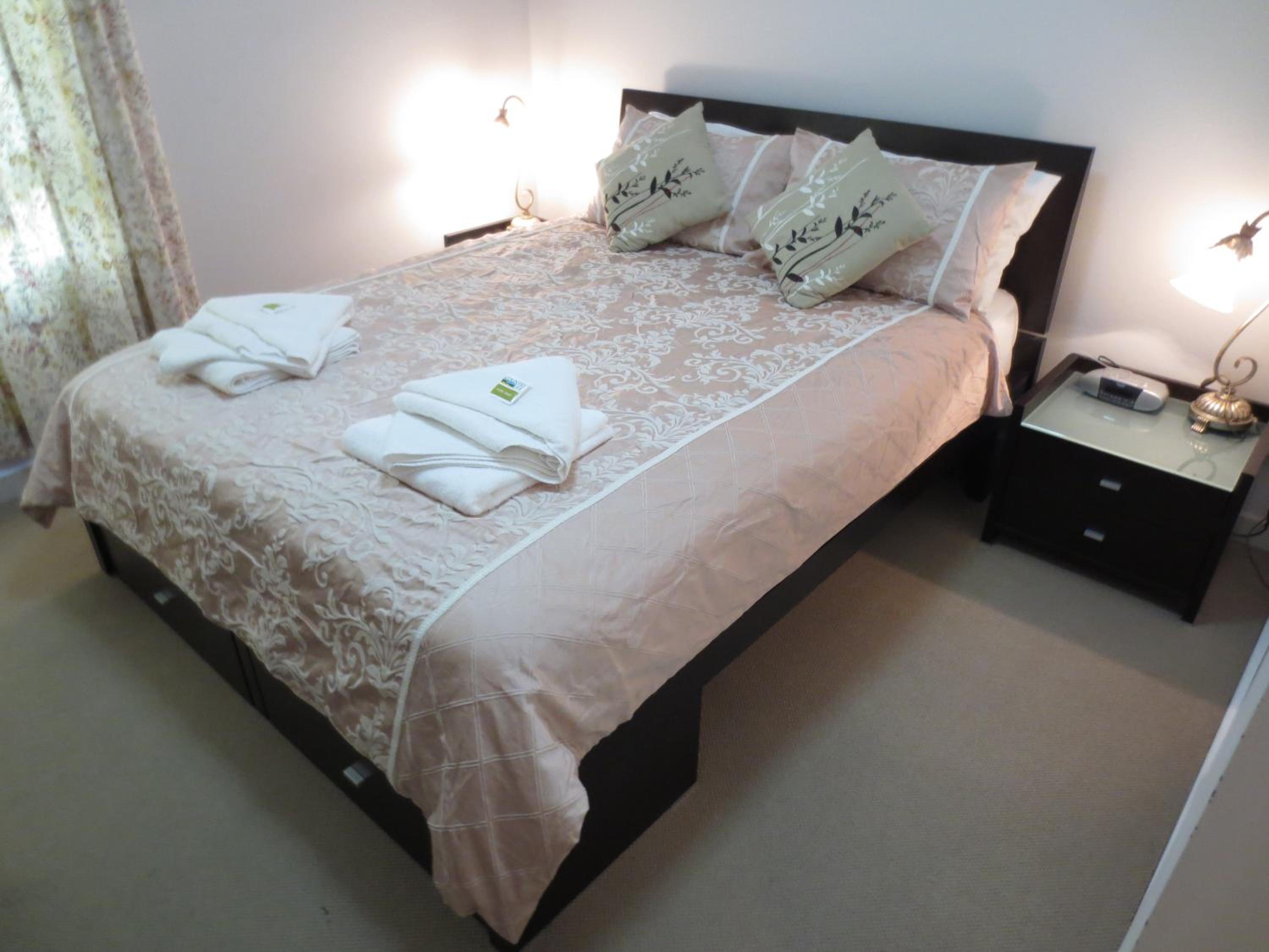 Two-Bedroom Apartment with Marina View