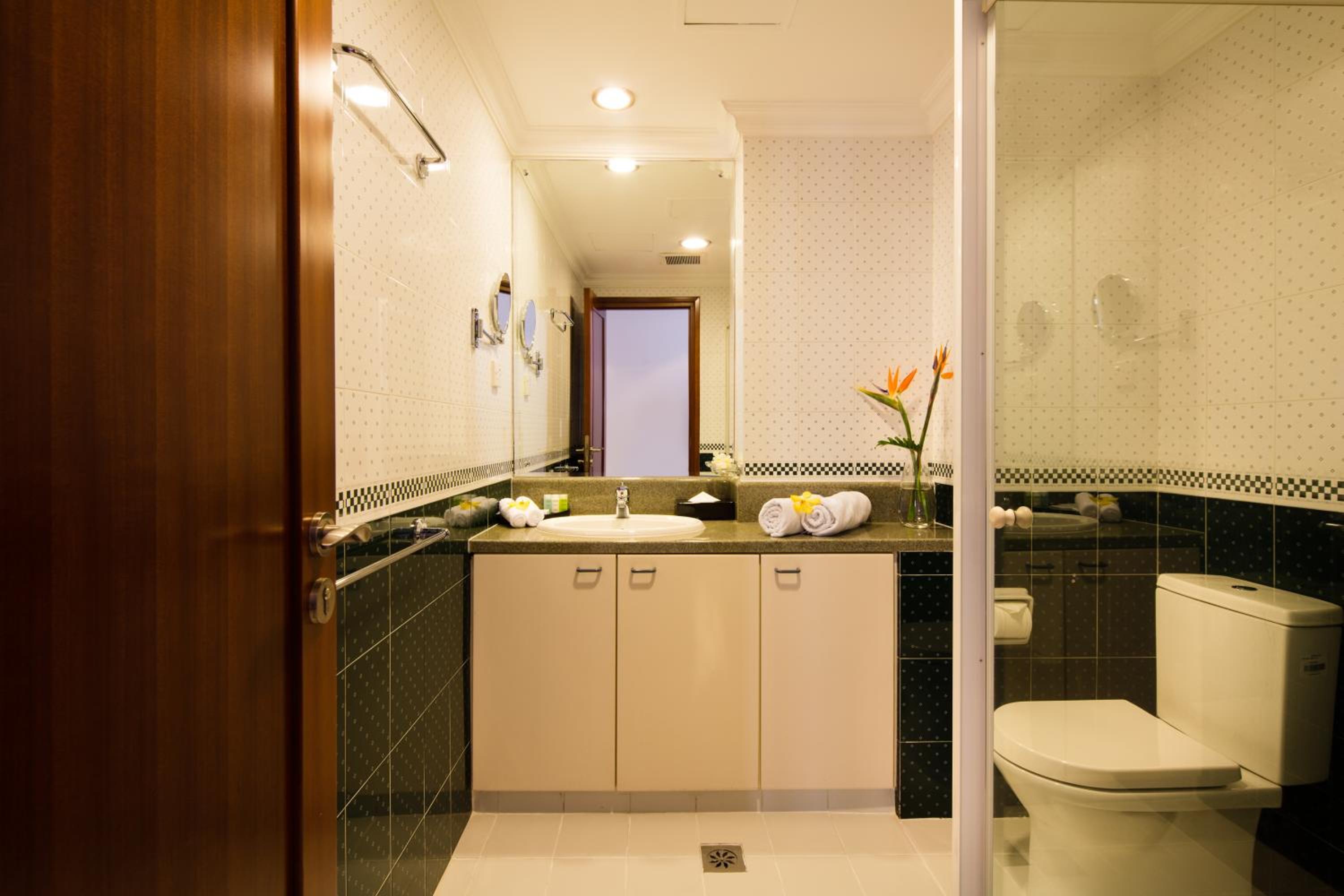 Two-Bedroom Deluxe photo 3