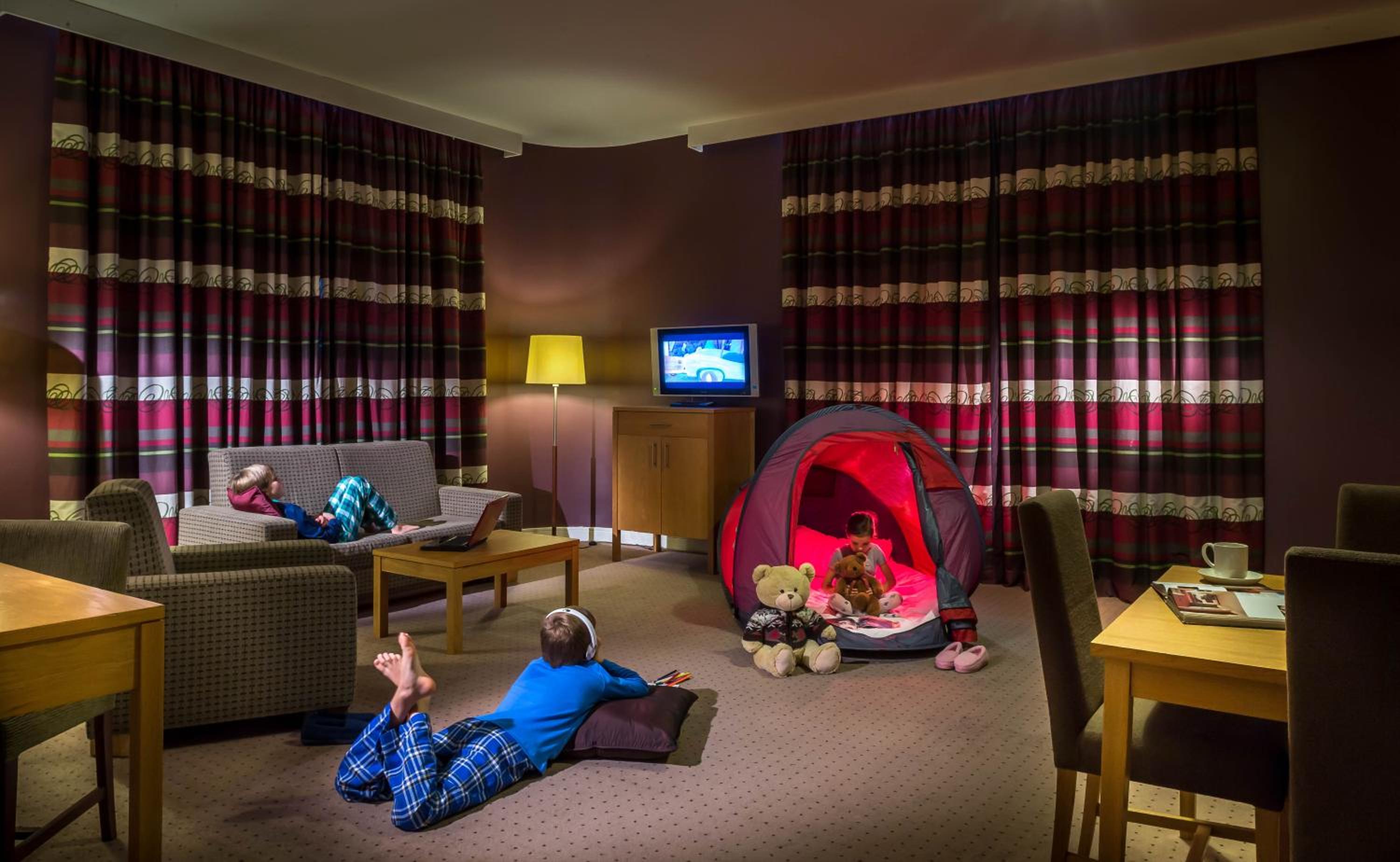 Large two bedroom Family Suite - Photo 2
