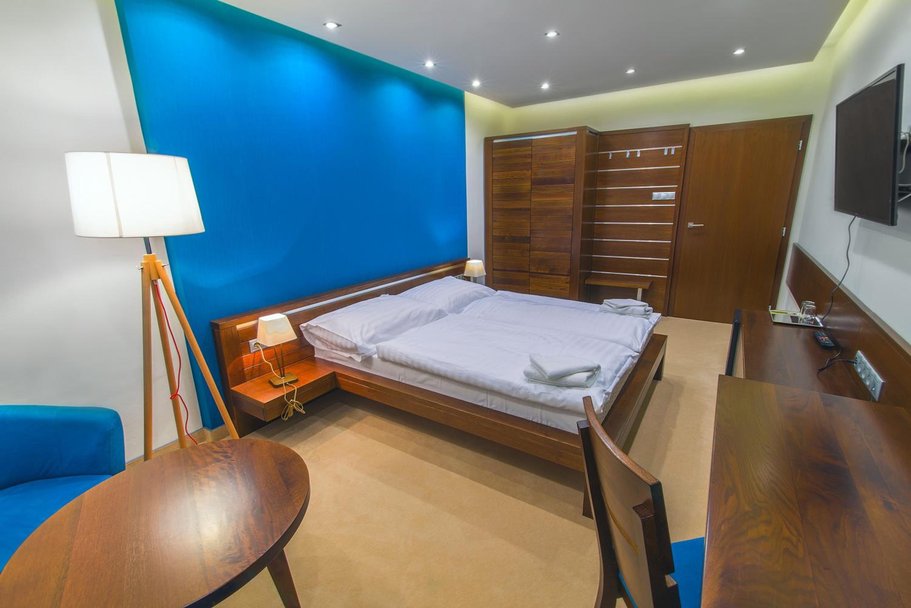 Double Room - Photo 13