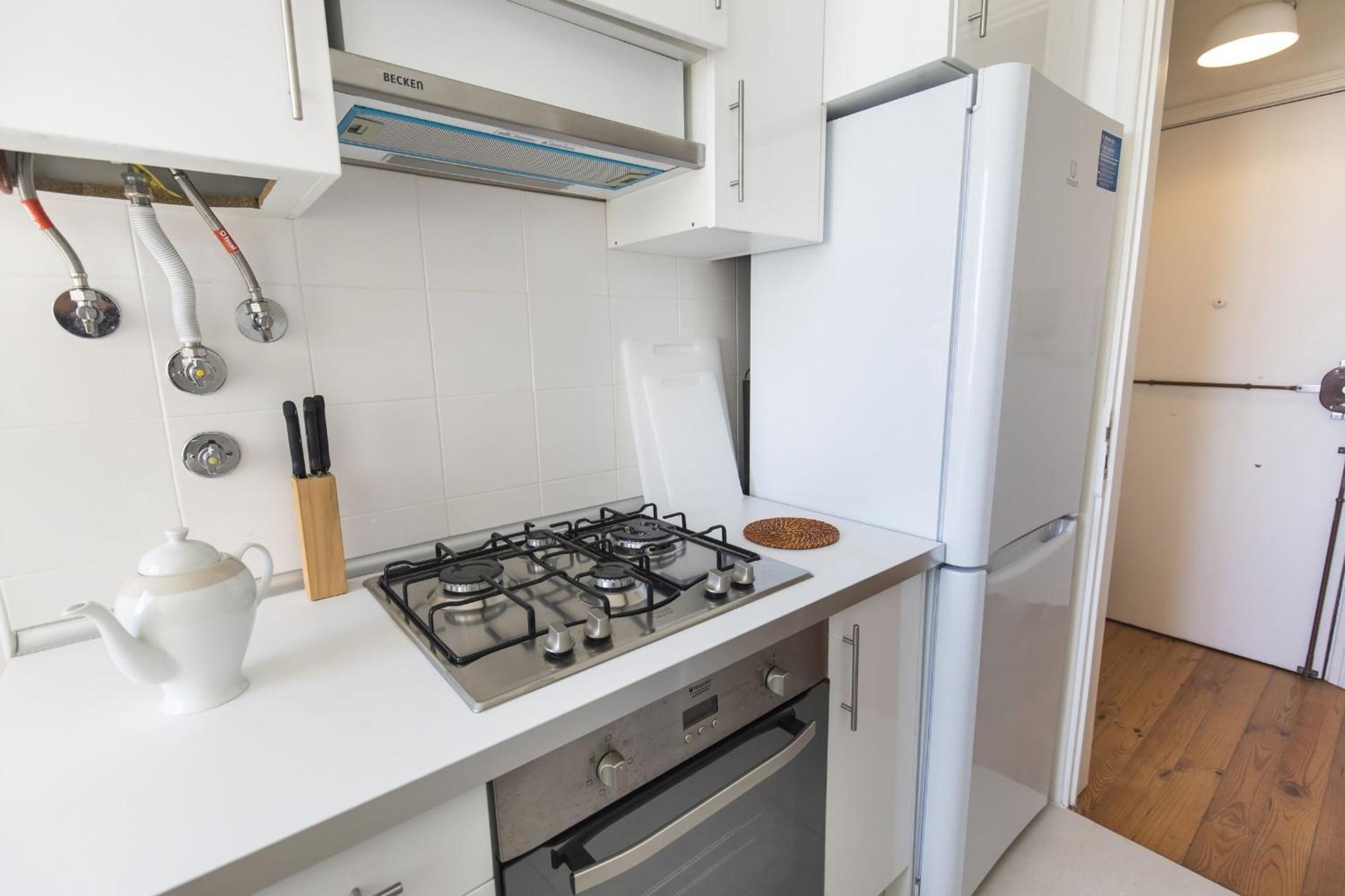 Two-Bedroom Apartment - Photo 6