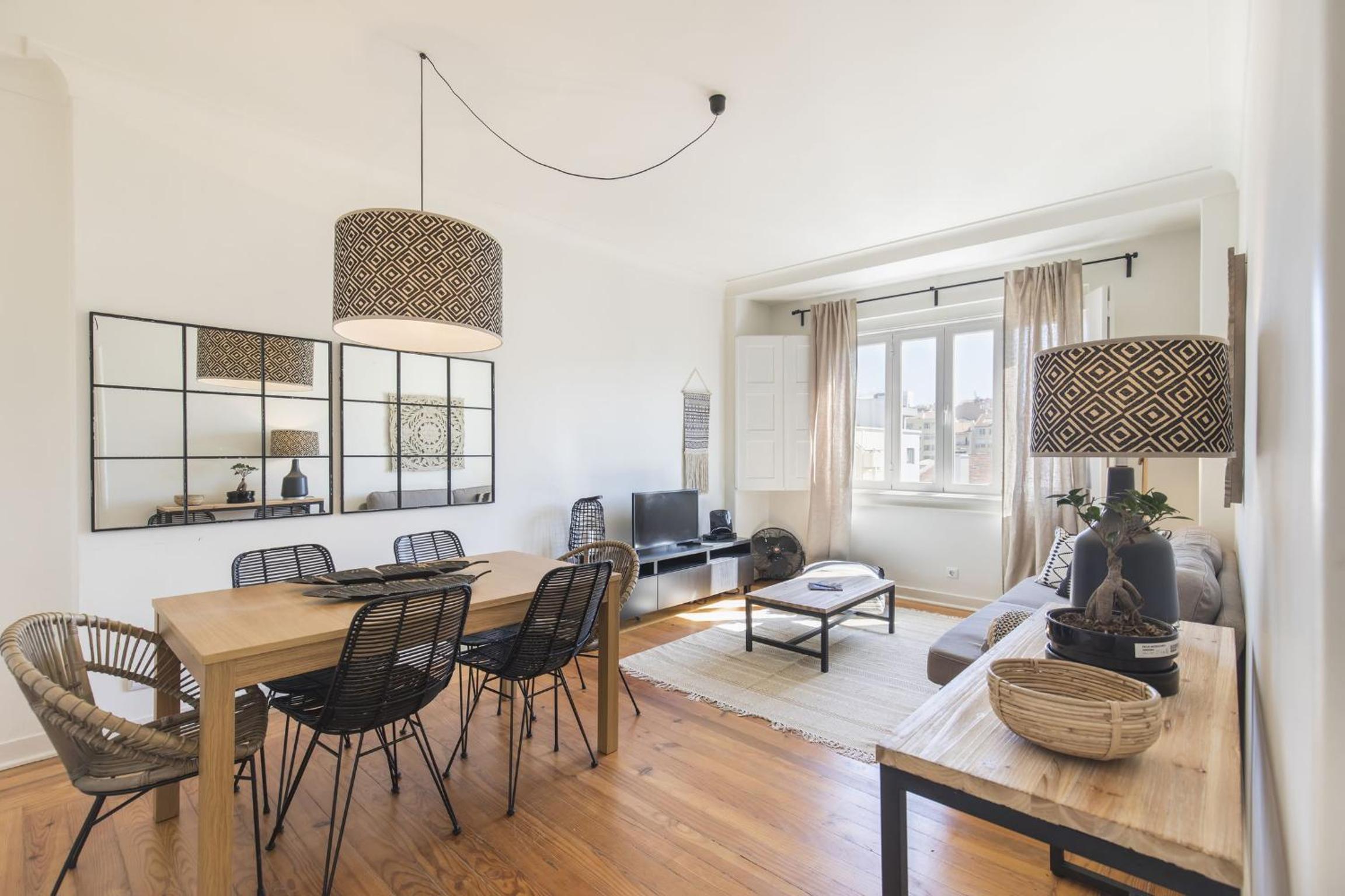 Two-Bedroom Apartment - Photo 22