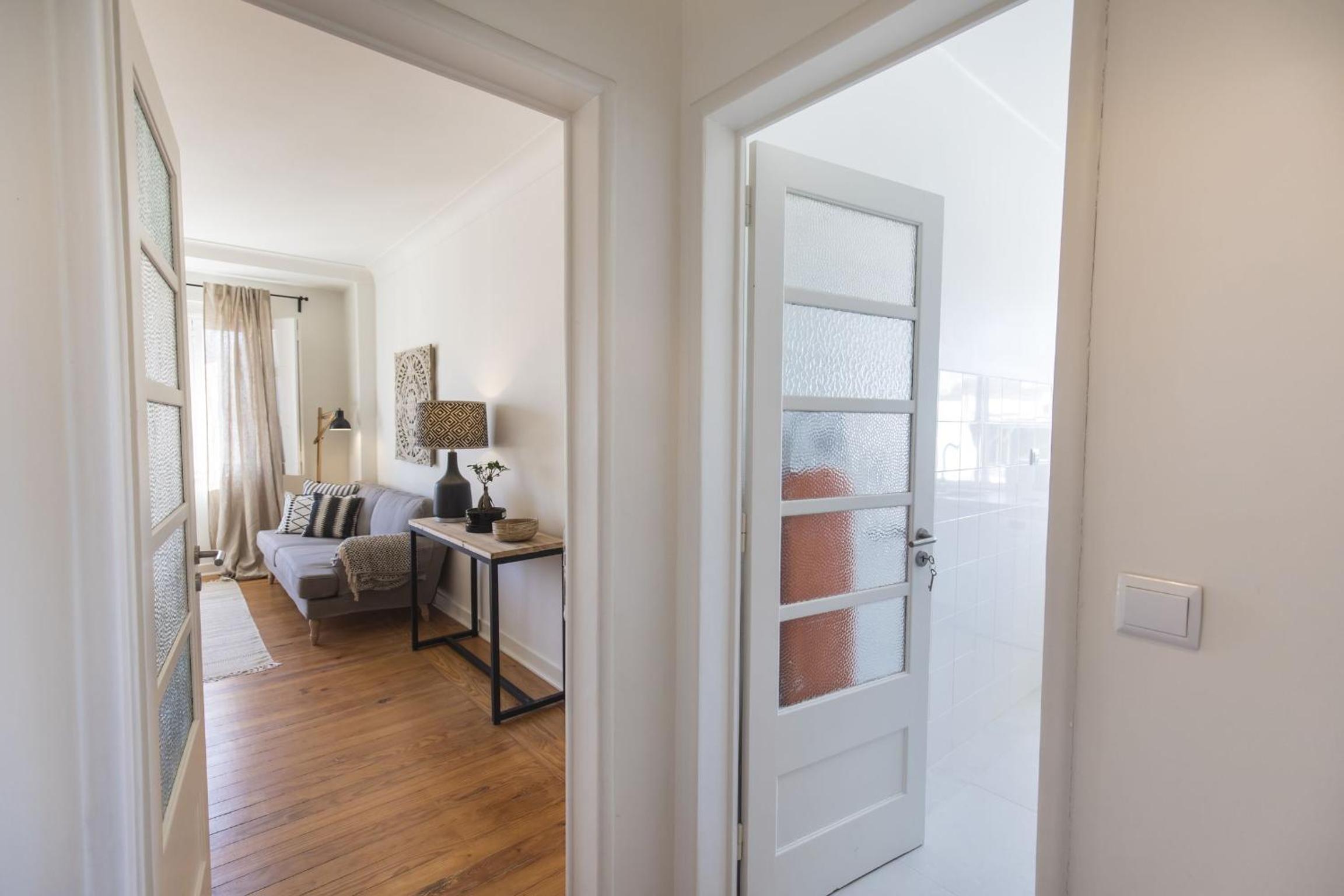 Two-Bedroom Apartment - Photo 29