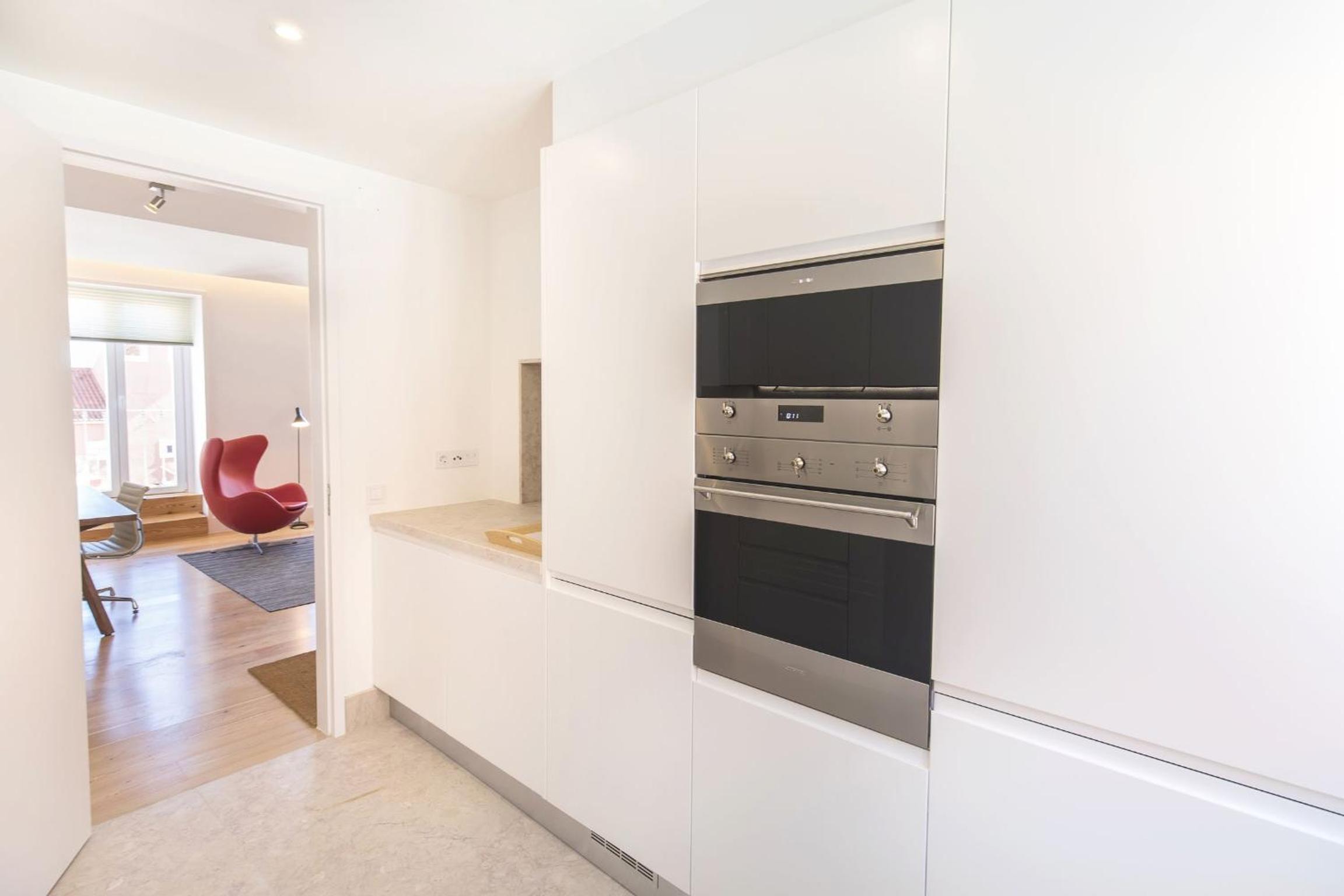 Apartment with Balcony - Photo 38