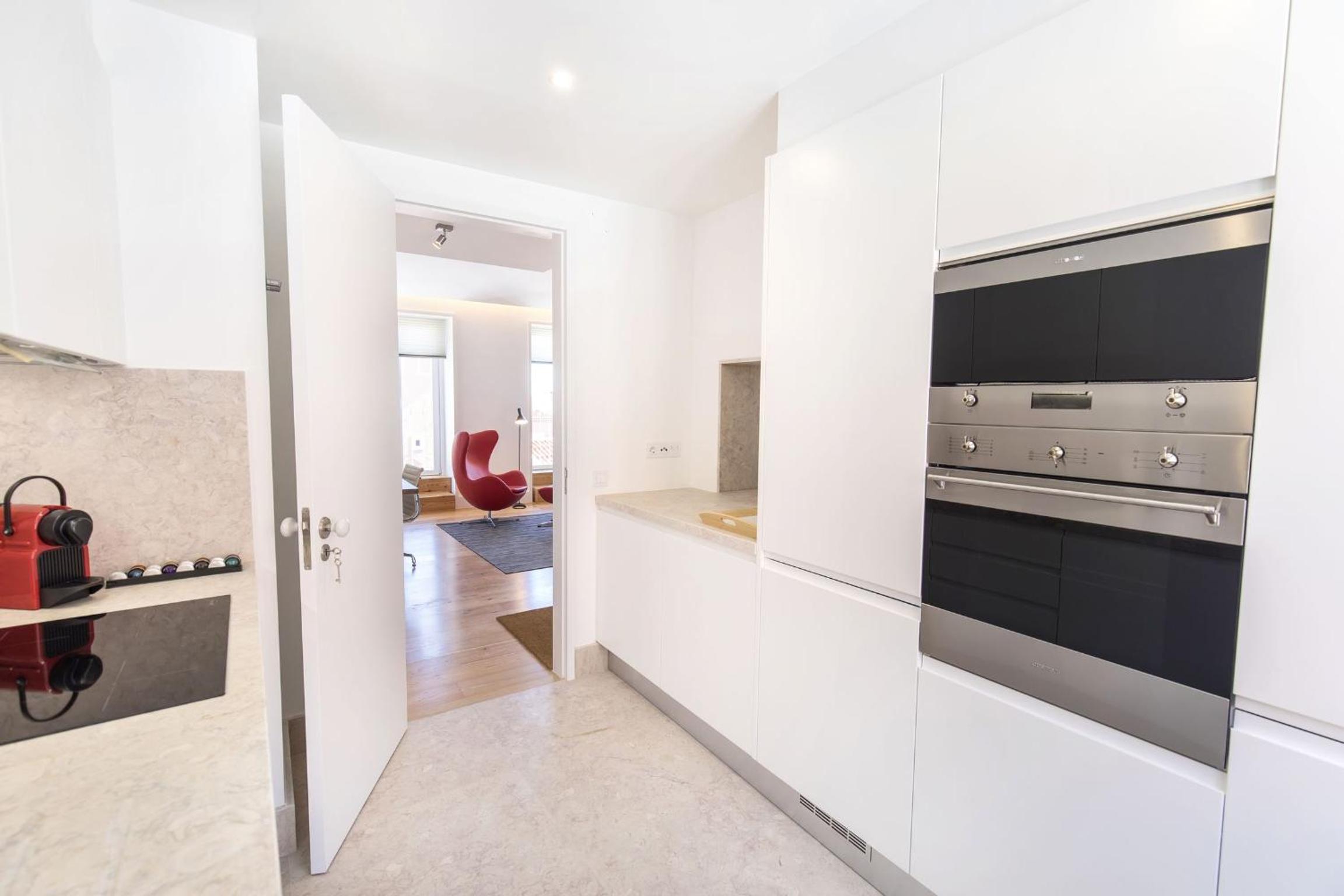 Apartment with Balcony - Photo 43