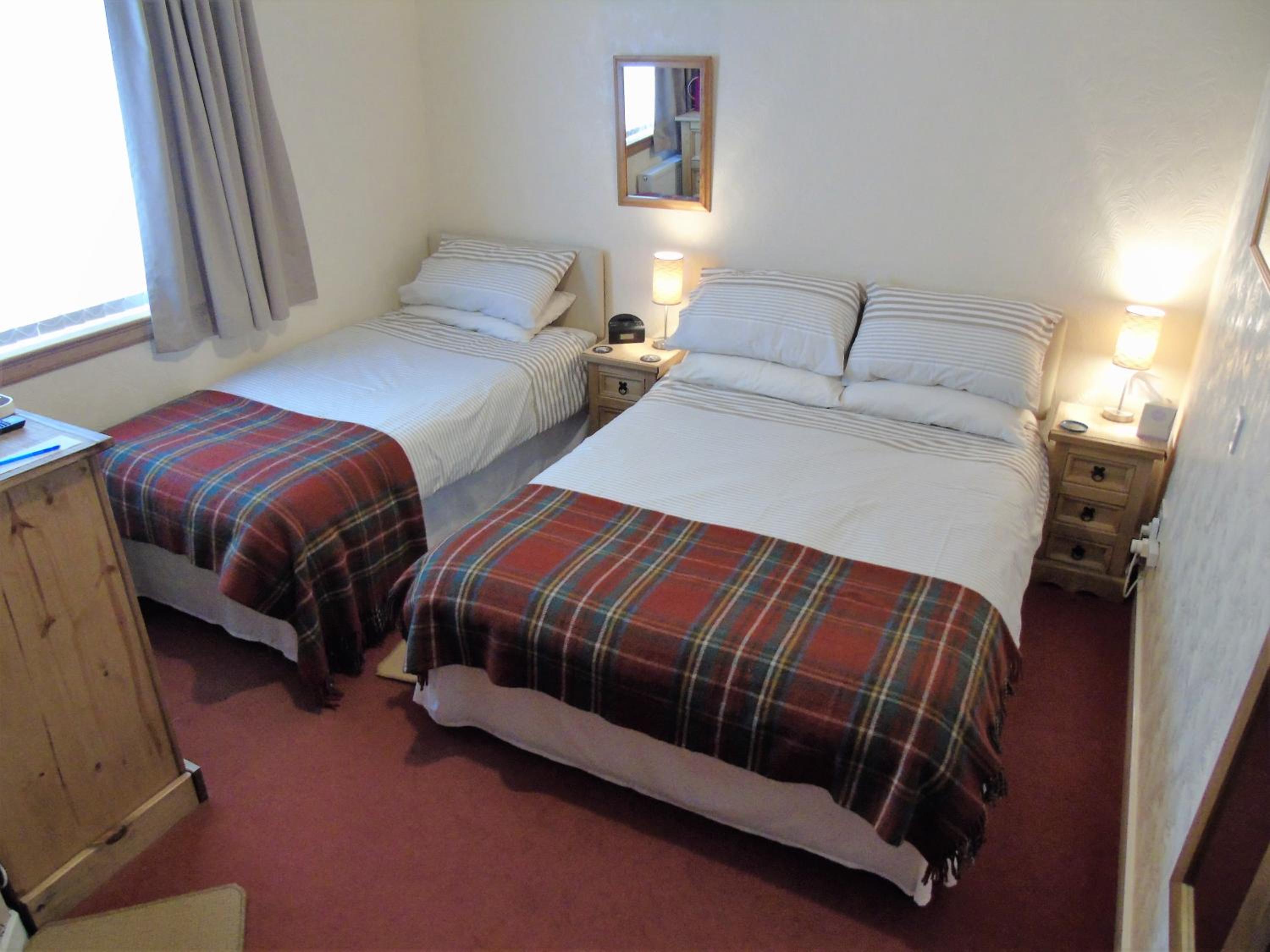 En Suite Family Room photo 1