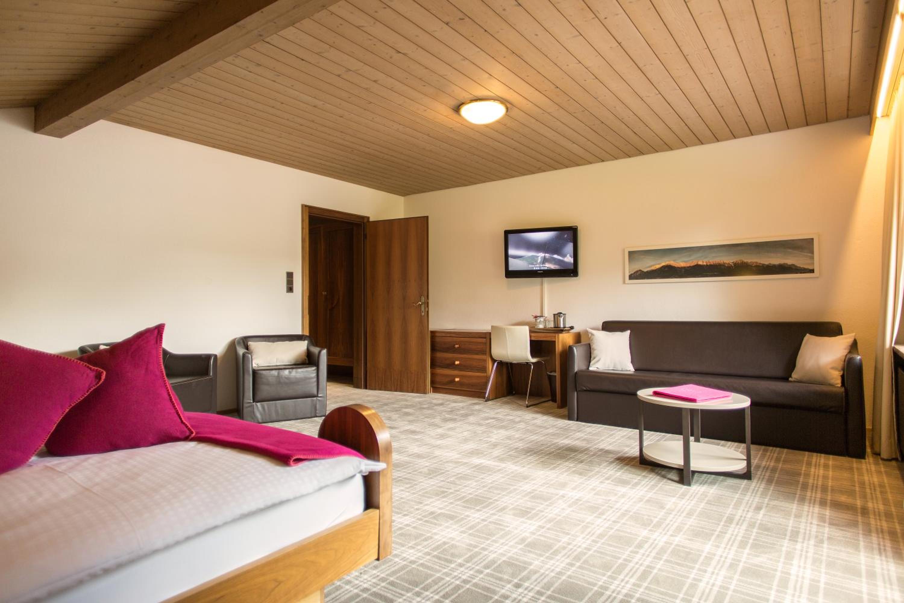 Quadruple Room with Balcony photo 1