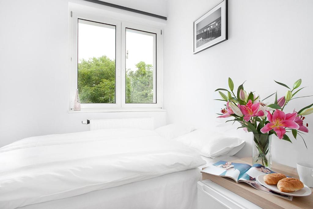 Budget Double Room - Photo 5
