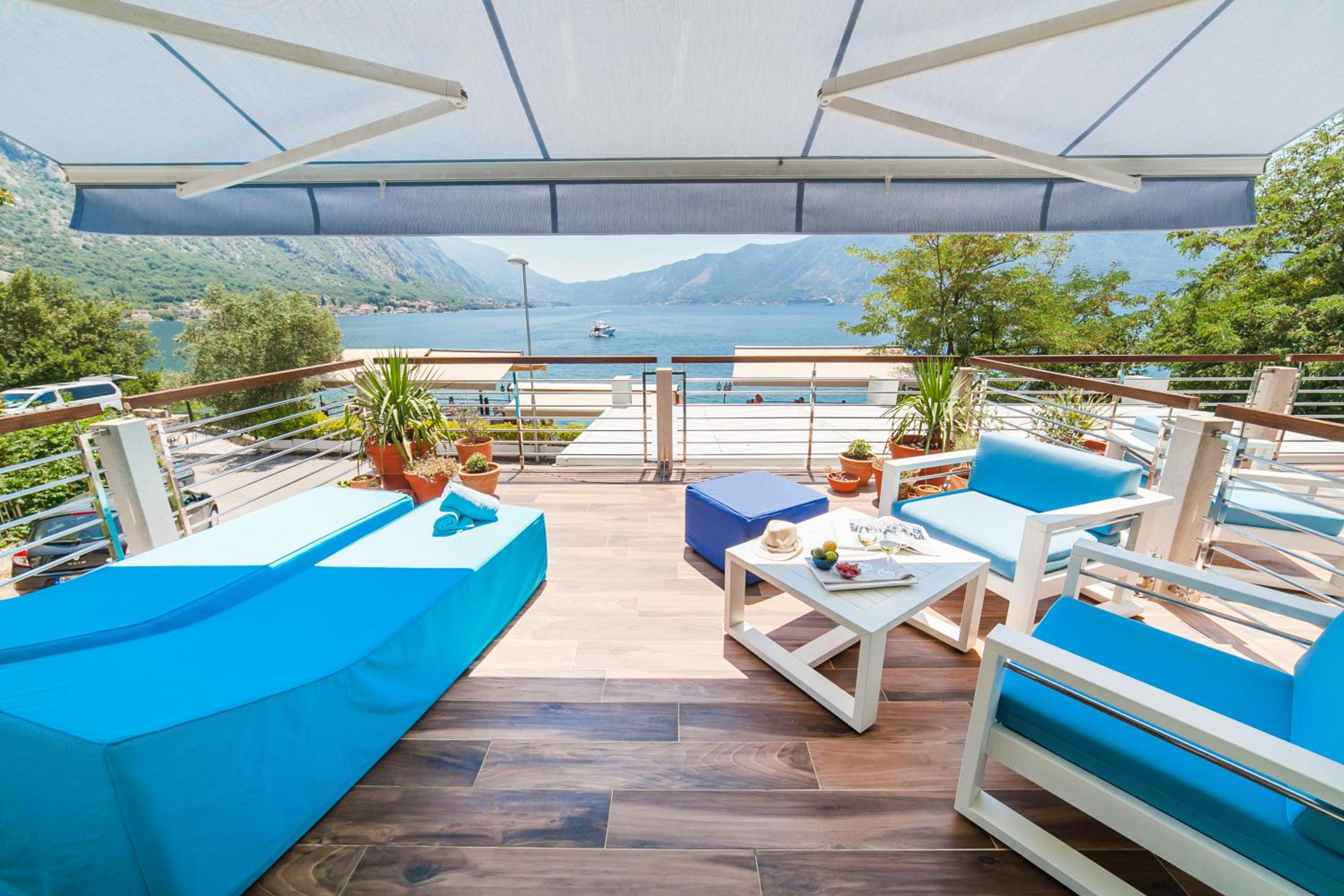 Deluxe Junior Suite with Sea View photo 2
