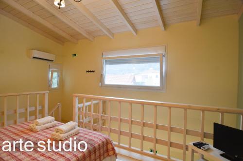 Apartment - Split Level photo 3