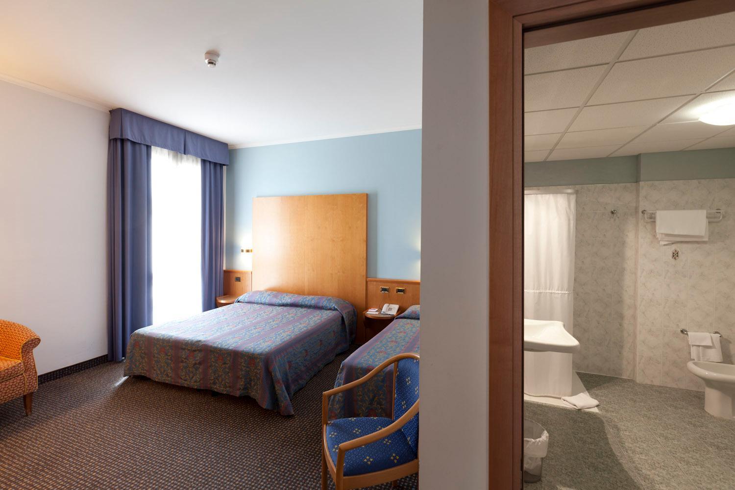 Classic Triple Room - Photo 3