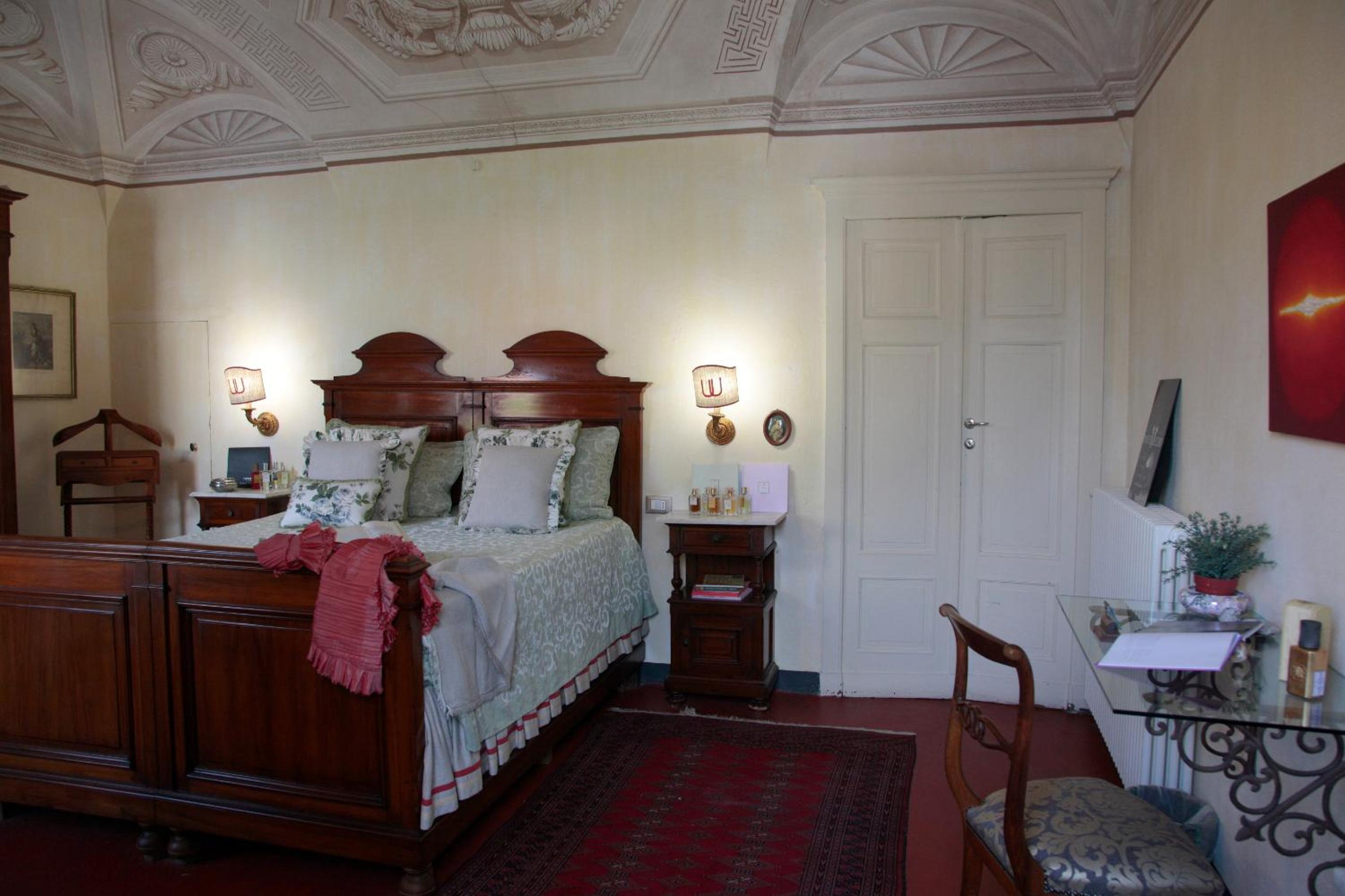 Deluxe Junior Suite photo 1