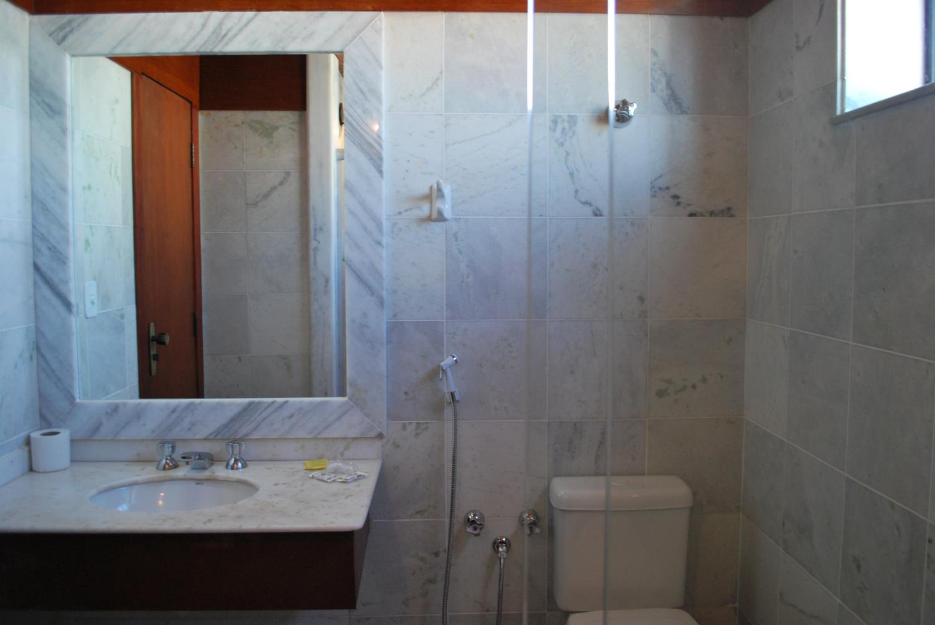 Standard Twin Room - Photo 2