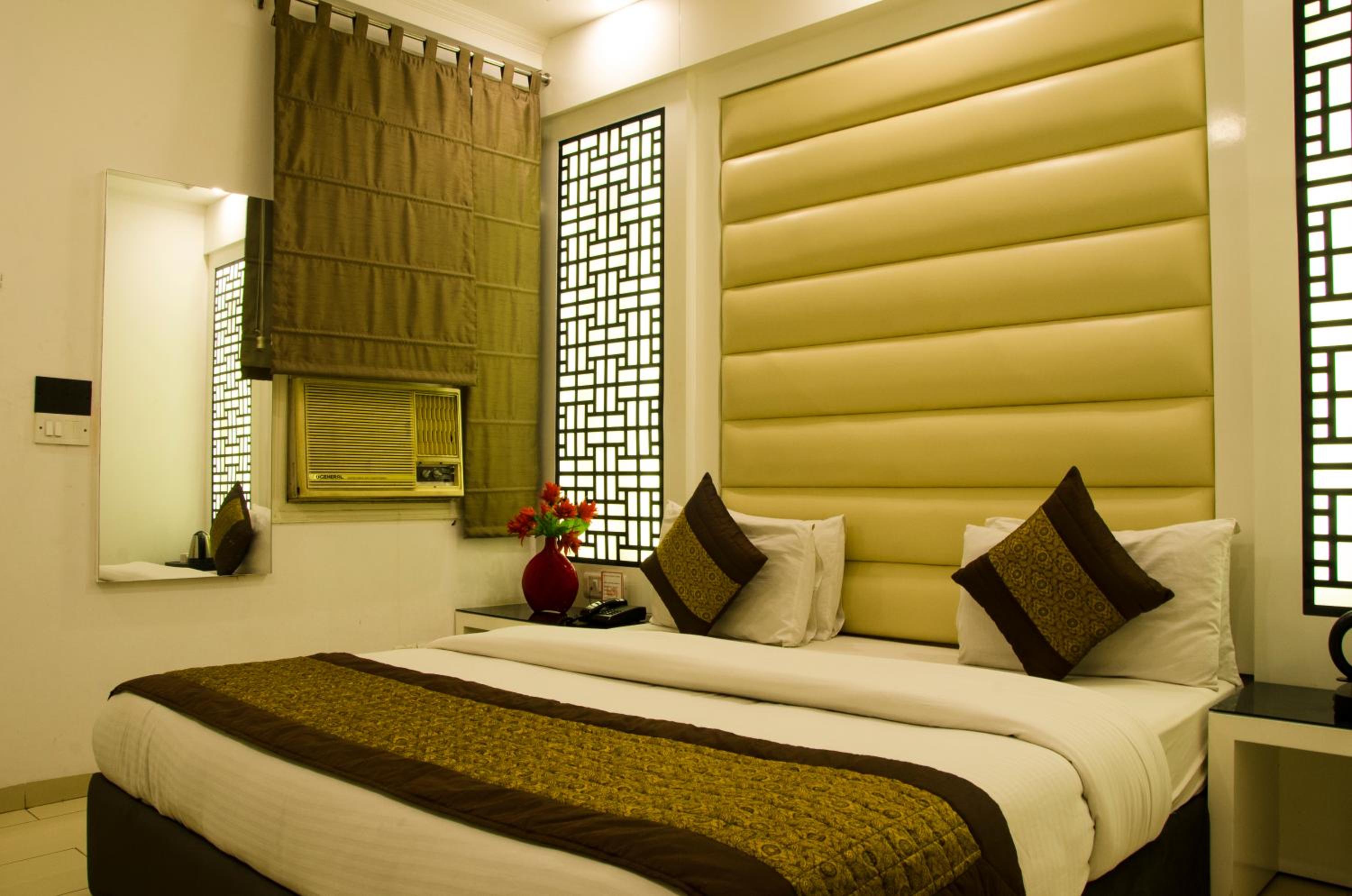 Deluxe Double or Twin Room - Photo 7