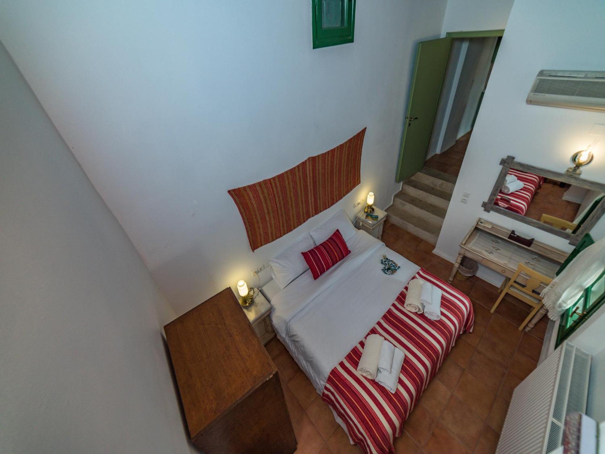 Two-Bedroom Apartment - Photo 7