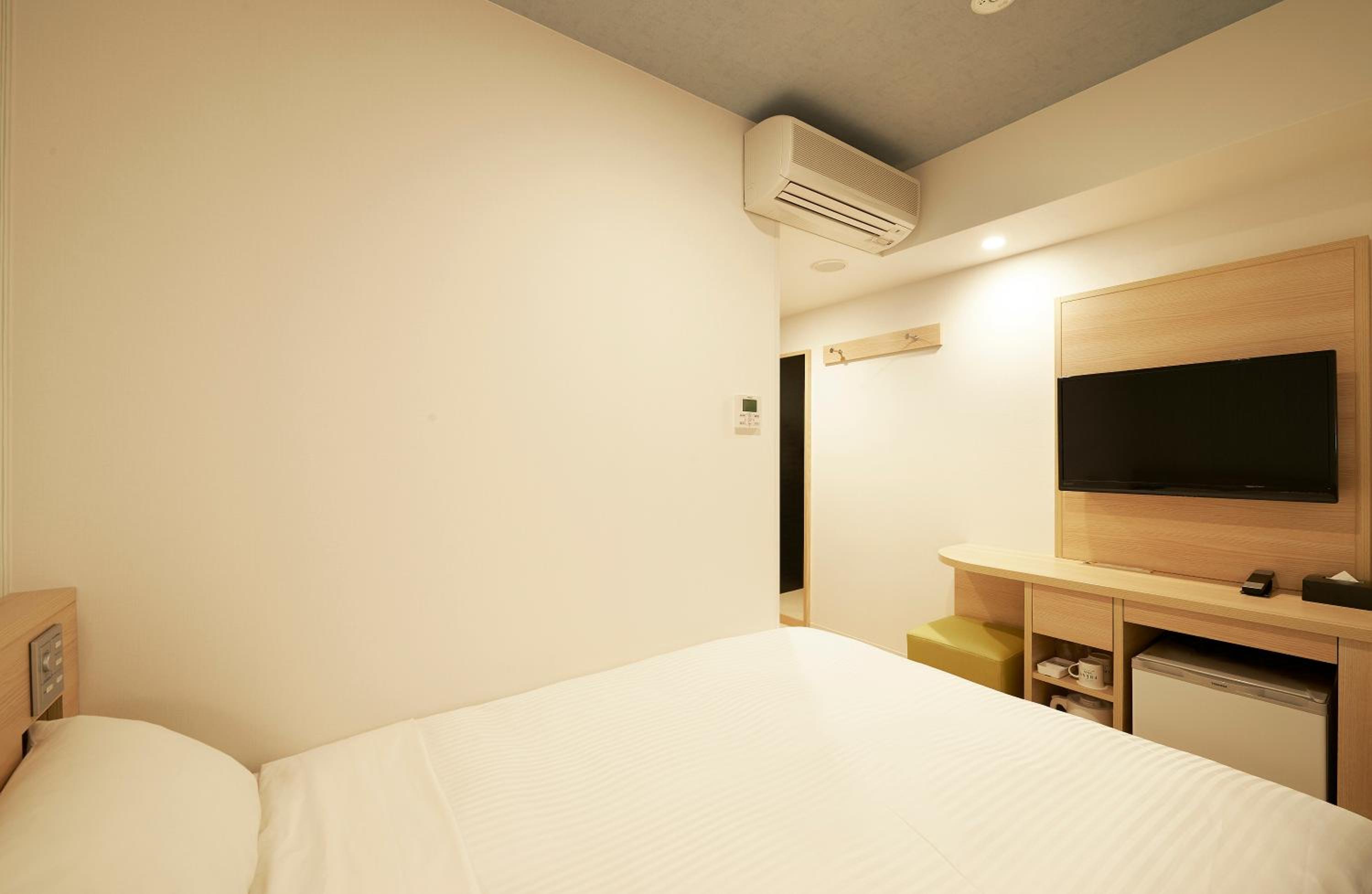 Double Room - Non-Smoking  photo 2